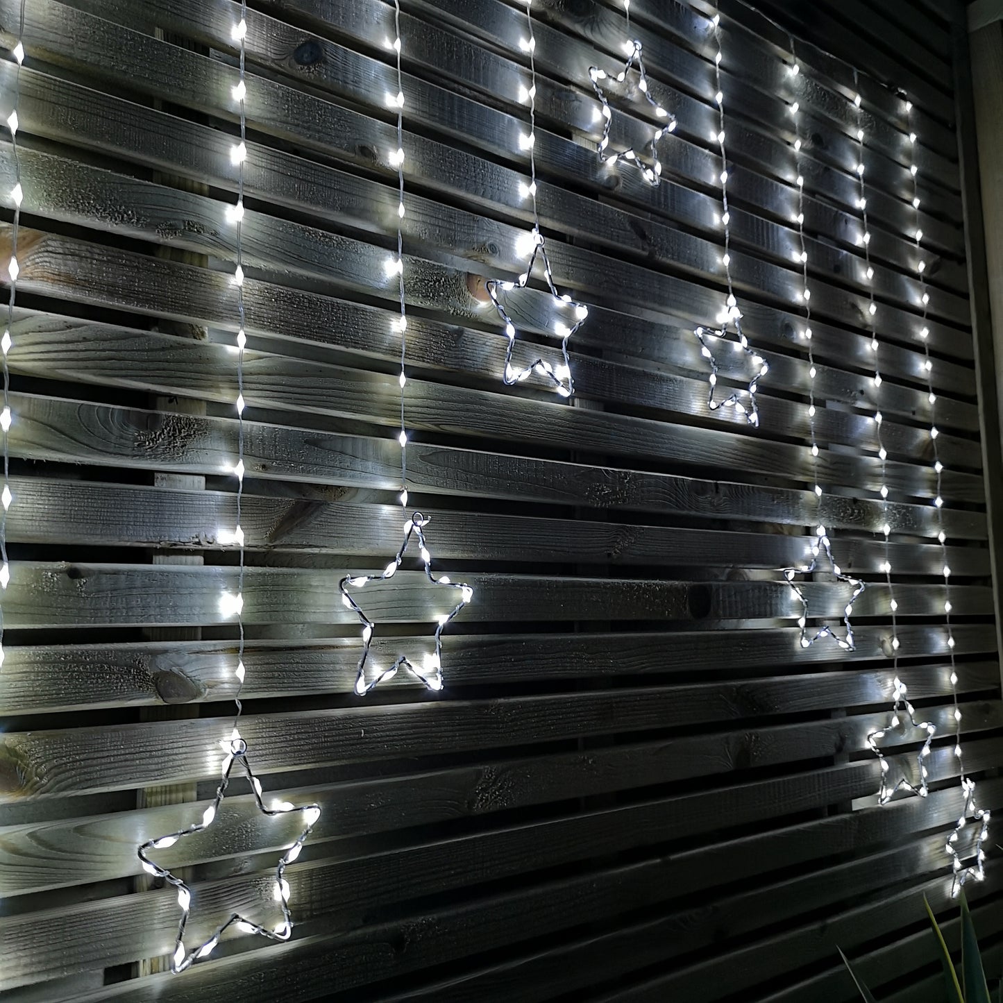 Factory Seconds: 1.2m Cool White LED Star Curtain Lights Christmas Decorations
