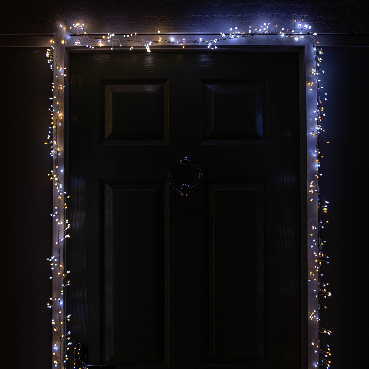 5.5m 800 LED UltraBrights Christmas Door Cluster LIghts with Timer in White & Warm White on Silver Wire