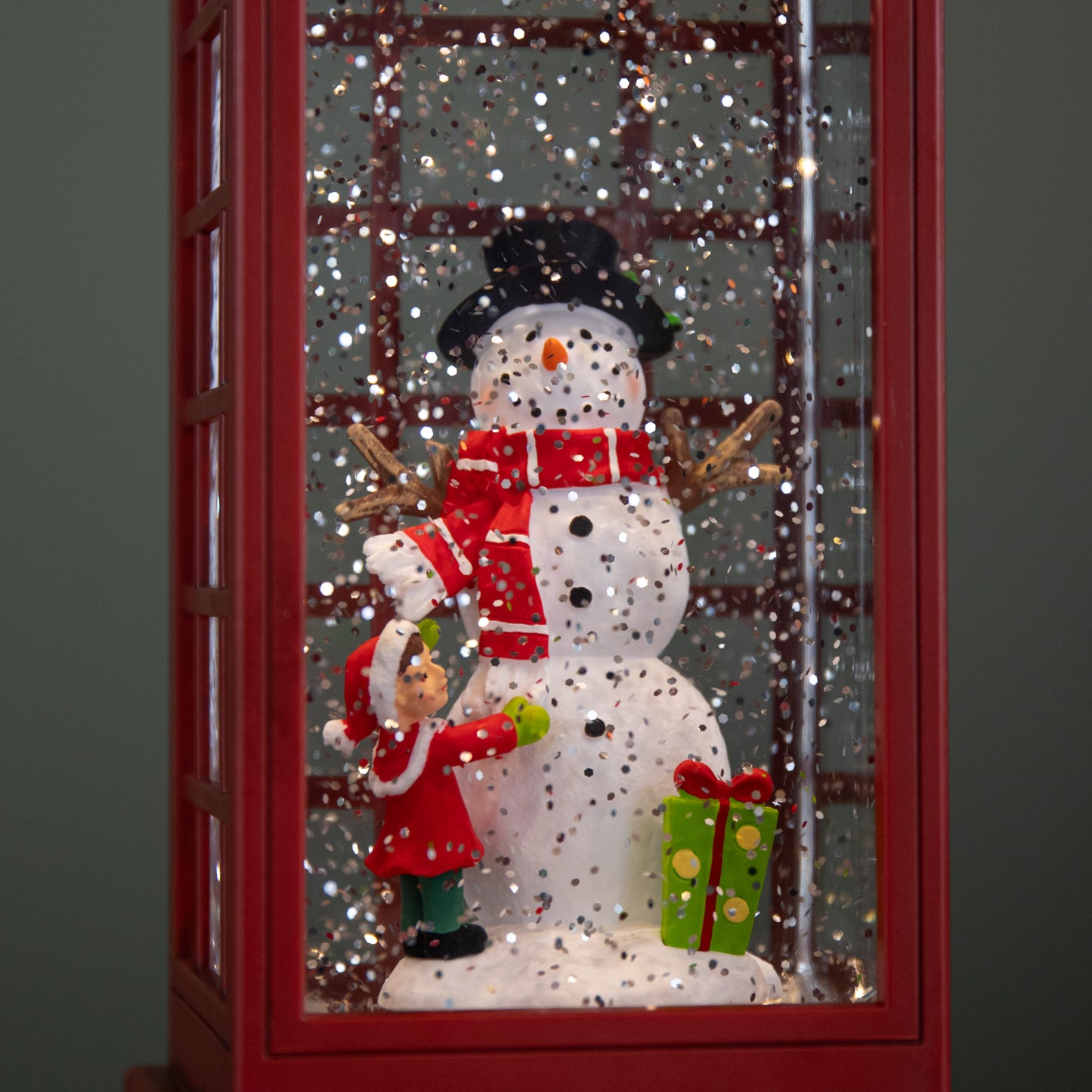 25cm Battery Operated Light up Christmas Phone Box Water Spinner with Snowman Scene & LEDs