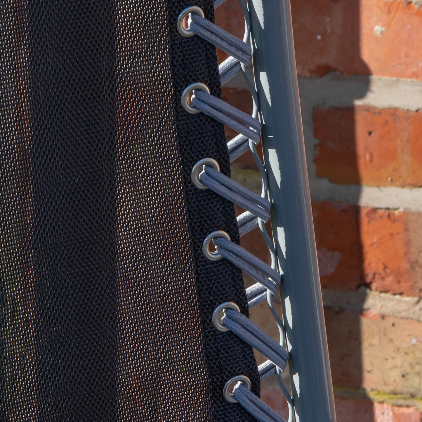 Multi Position Garden Zero Gravity Relaxer Chair Sun Lounger in Black & Silver