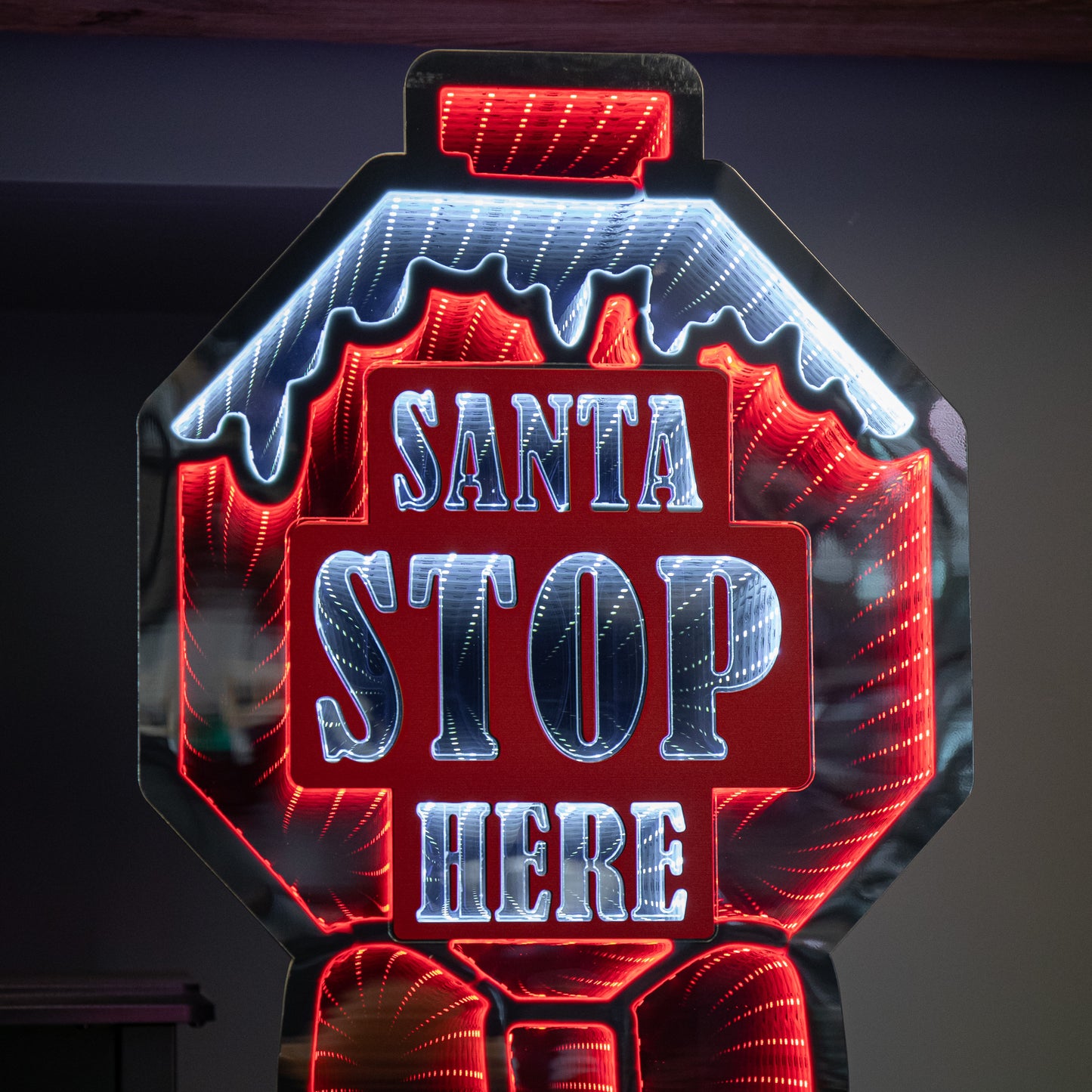 90cm Light up Santa Stop Here Sign Christmas Infinity Decoration with LEDs