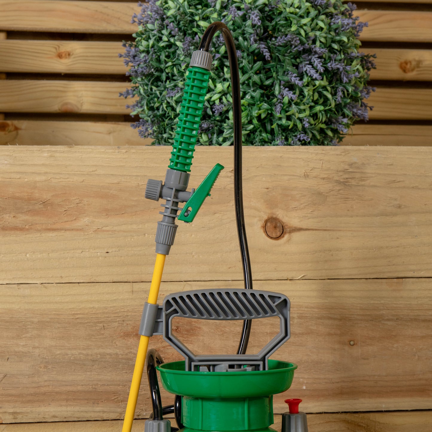 5 Litre Garden Fence Pressure Sprayer with Adjustable Spray Nozzle