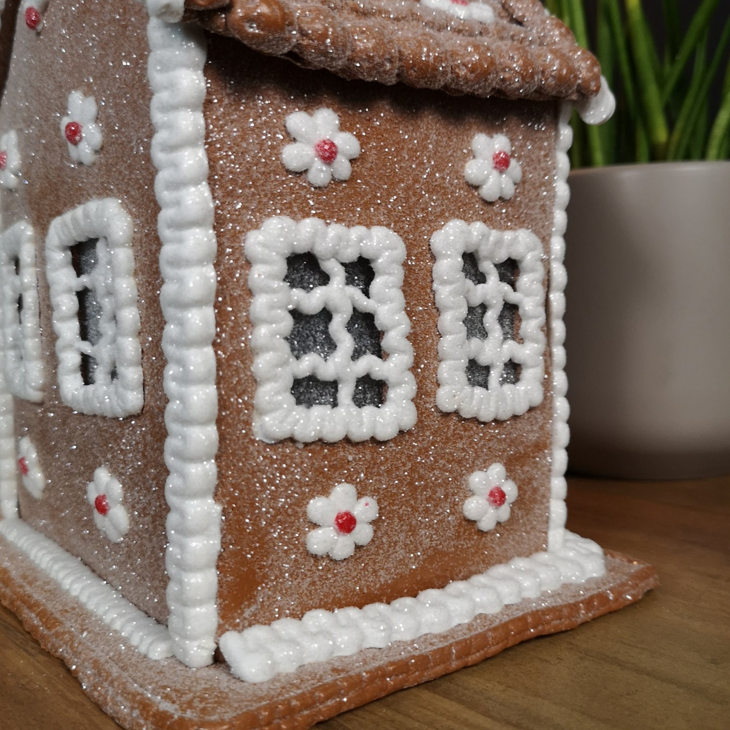 24cm Battery Operated LED Edelweiss Chalet Christmas Gingerbread House Decoration