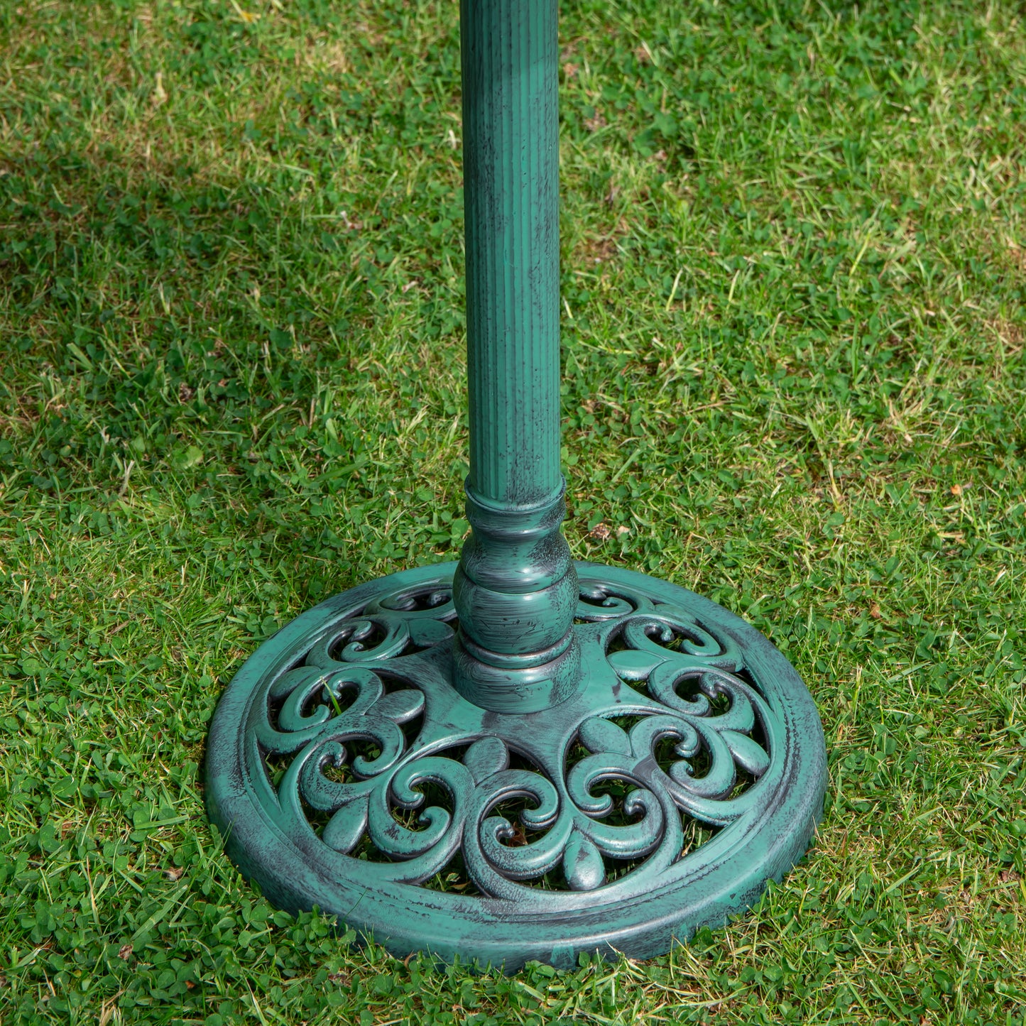 63cm Verdi Green Traditional Garden Patio Resin Bird Bath