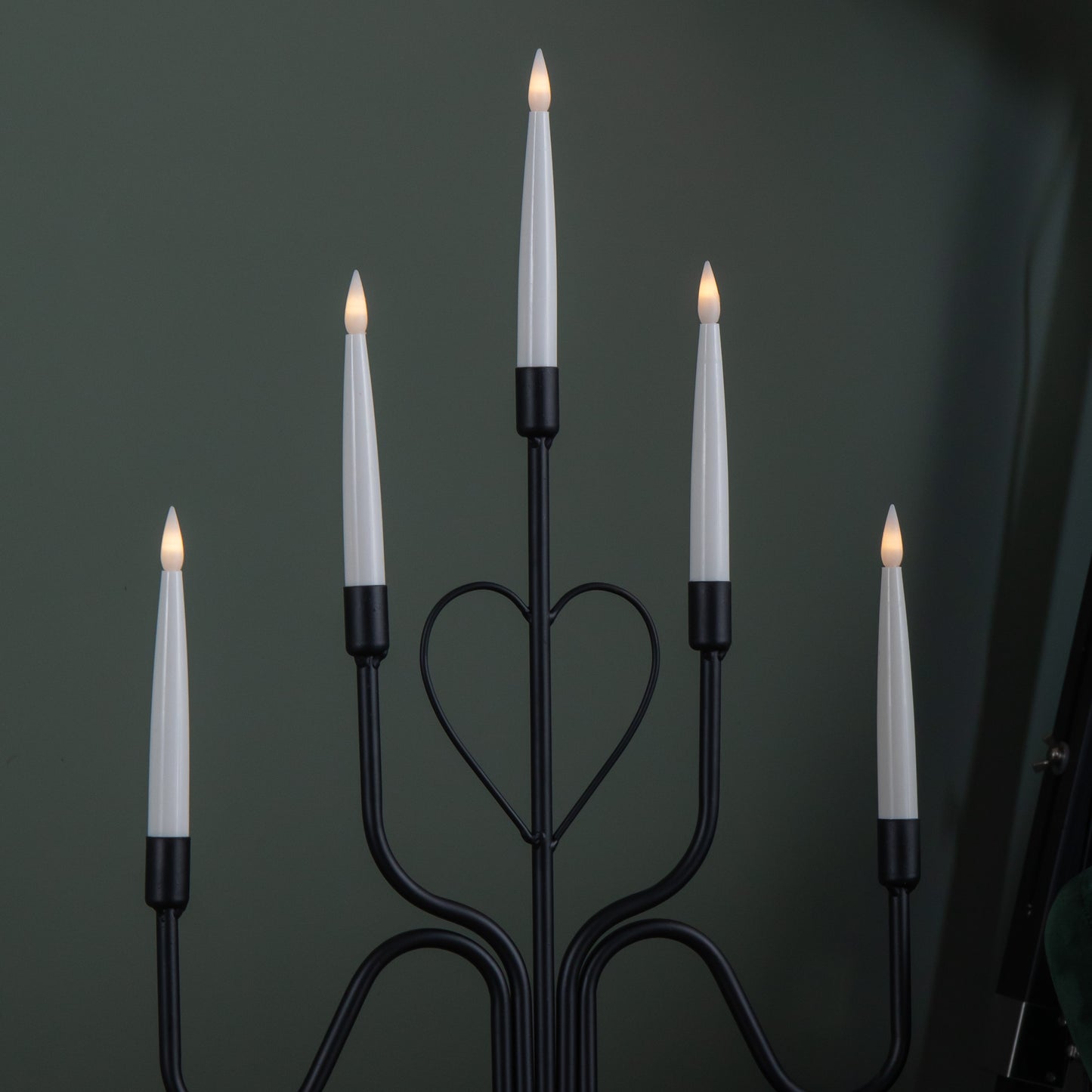 32cm Battery Operated Light up Black Metal Heart Christmas Candlebridge with 5 Warm White LEDs