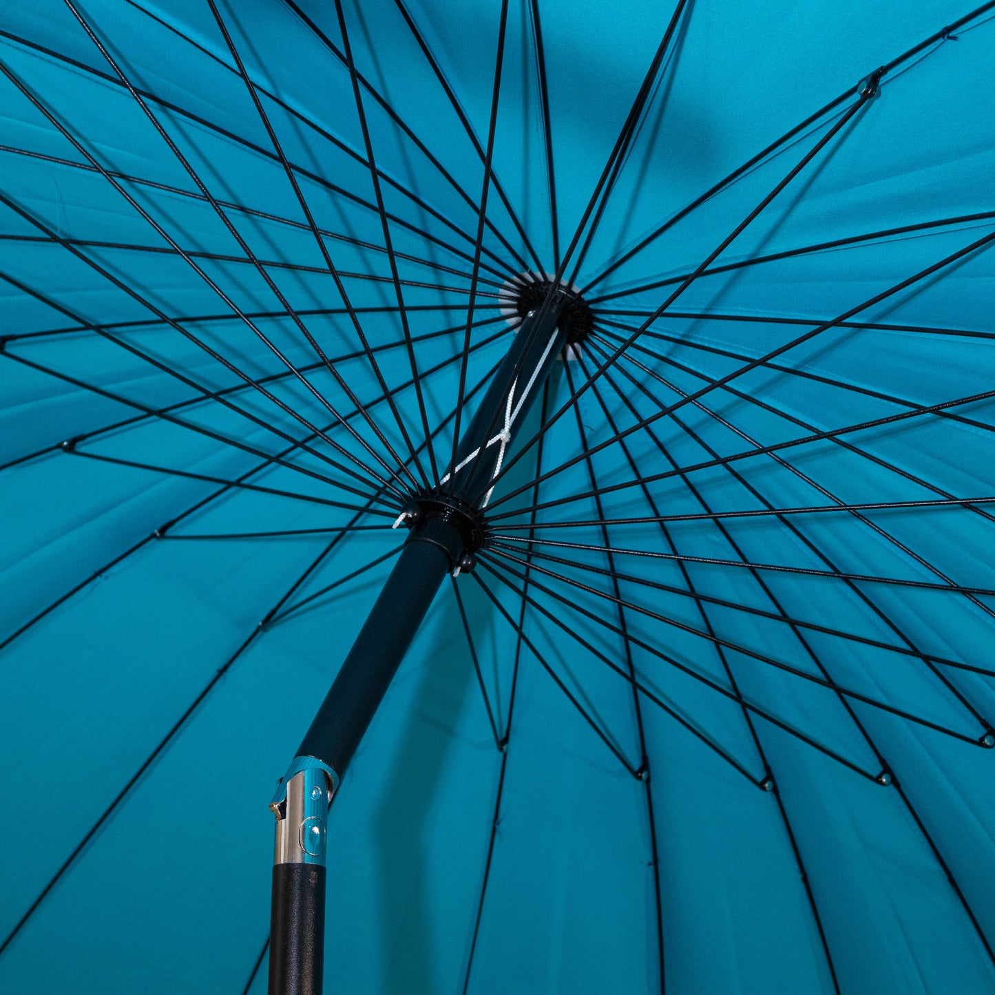 2.6m Aluminium Shanghai Garden Patio Sun Shade Parasol with Crank & Tilt in Turquoise