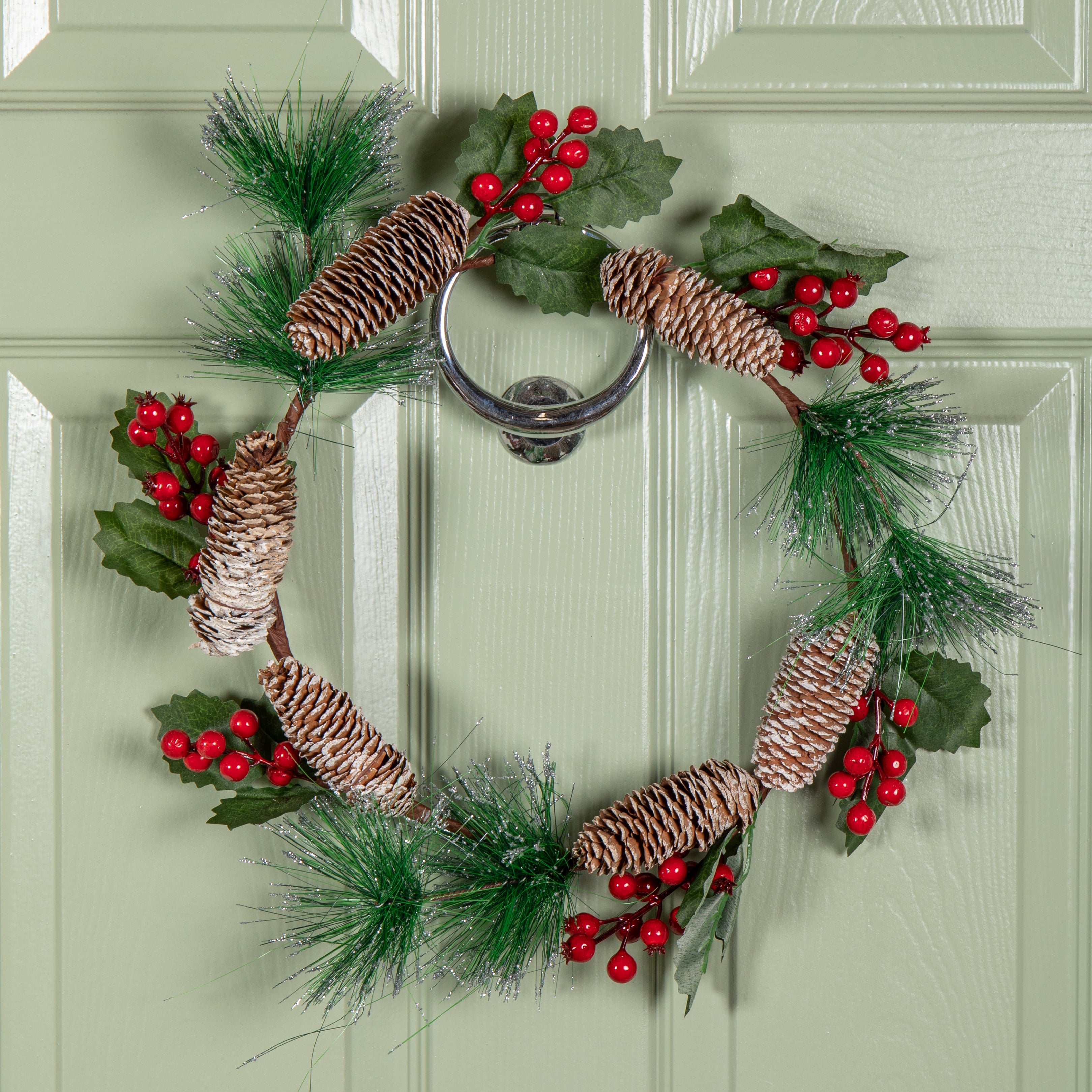 40cm Hanging Christmas Wreath with Red Berries and Pinecones