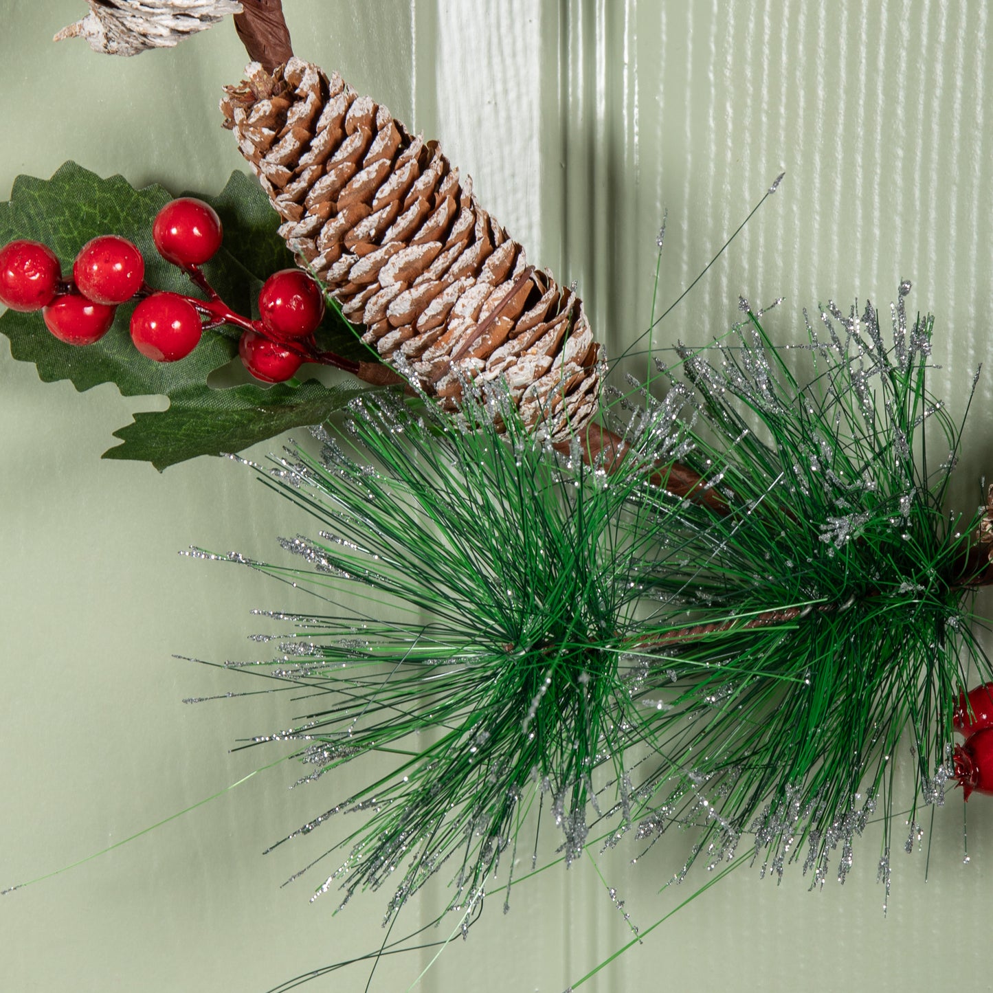 40cm Hanging Christmas Wreath with Red Berries and Pinecones