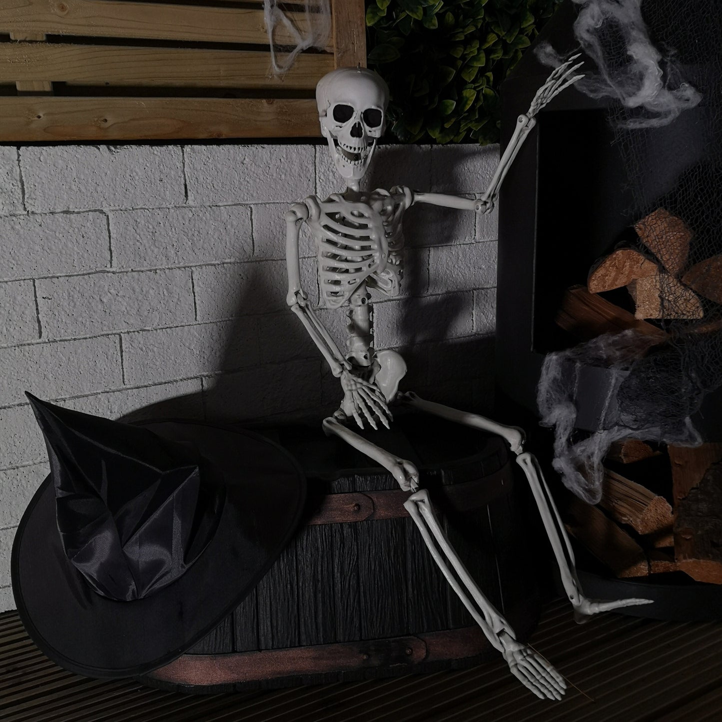 Pack of 6 90cm (3ft) Posable Full Body Halloween Skeleton Decoration with Movable Joints