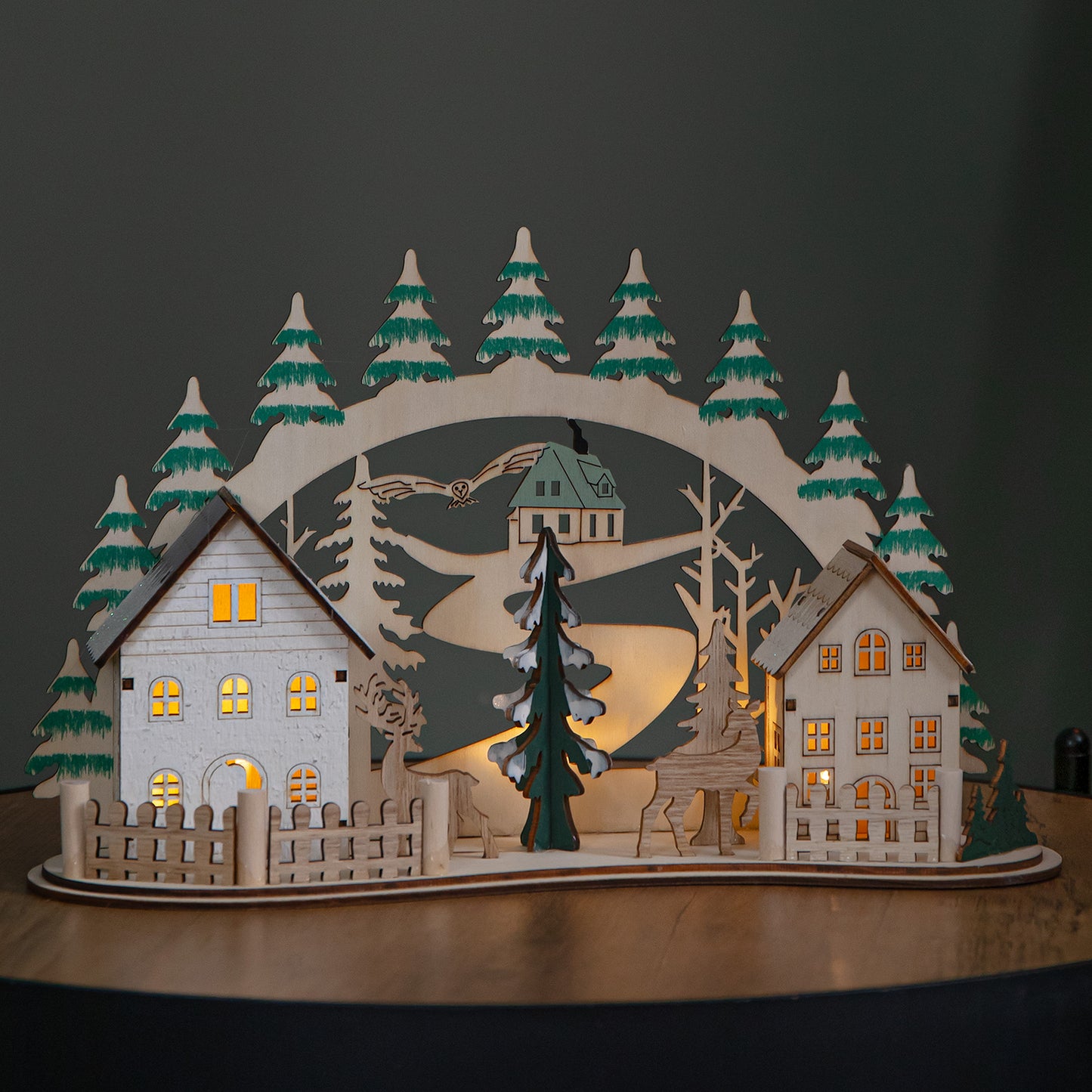 19cm Battery Operated Light up Christmas Wooden Reindeer Village Scene with LEDs