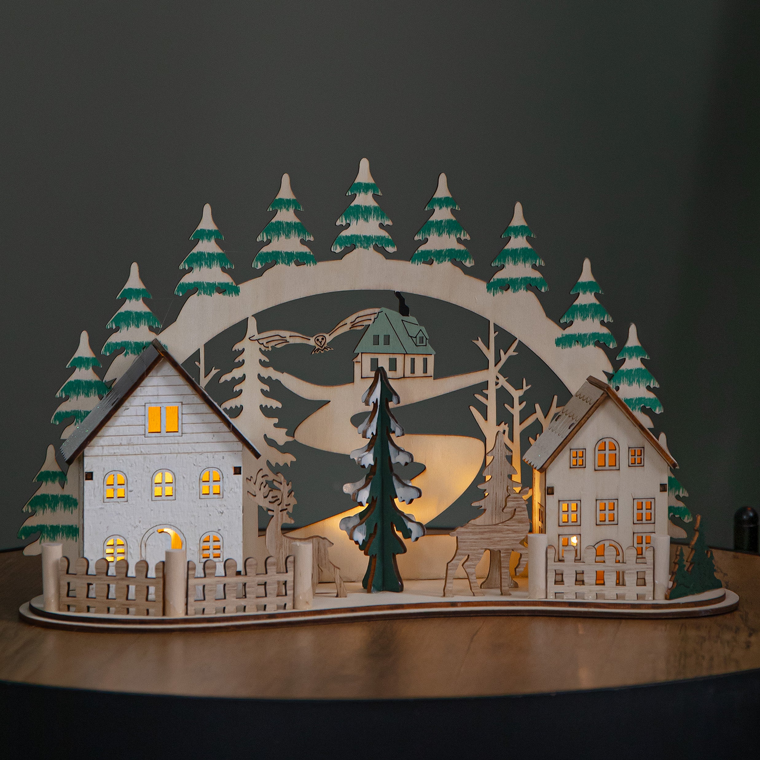 19cm Battery Operated Light up Christmas Wooden Reindeer Village Scene with LEDs