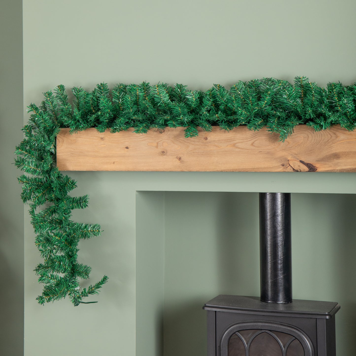 2.7m Plain Green Christmas Garland with 260 Tips