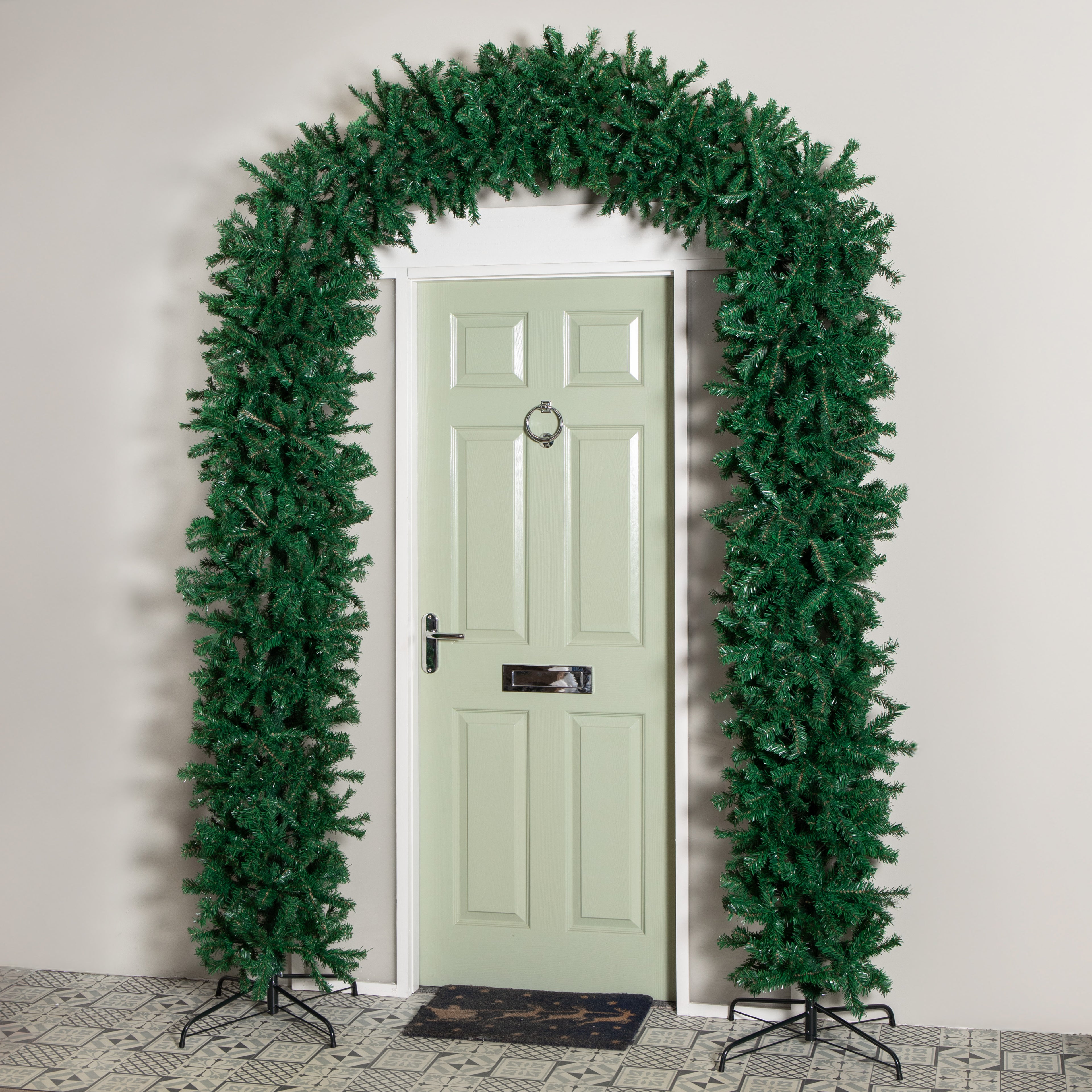 8ft (2.50m) Samuel Alexander Single Door Plain Green Christmas Tree Arch with 2000 Tips