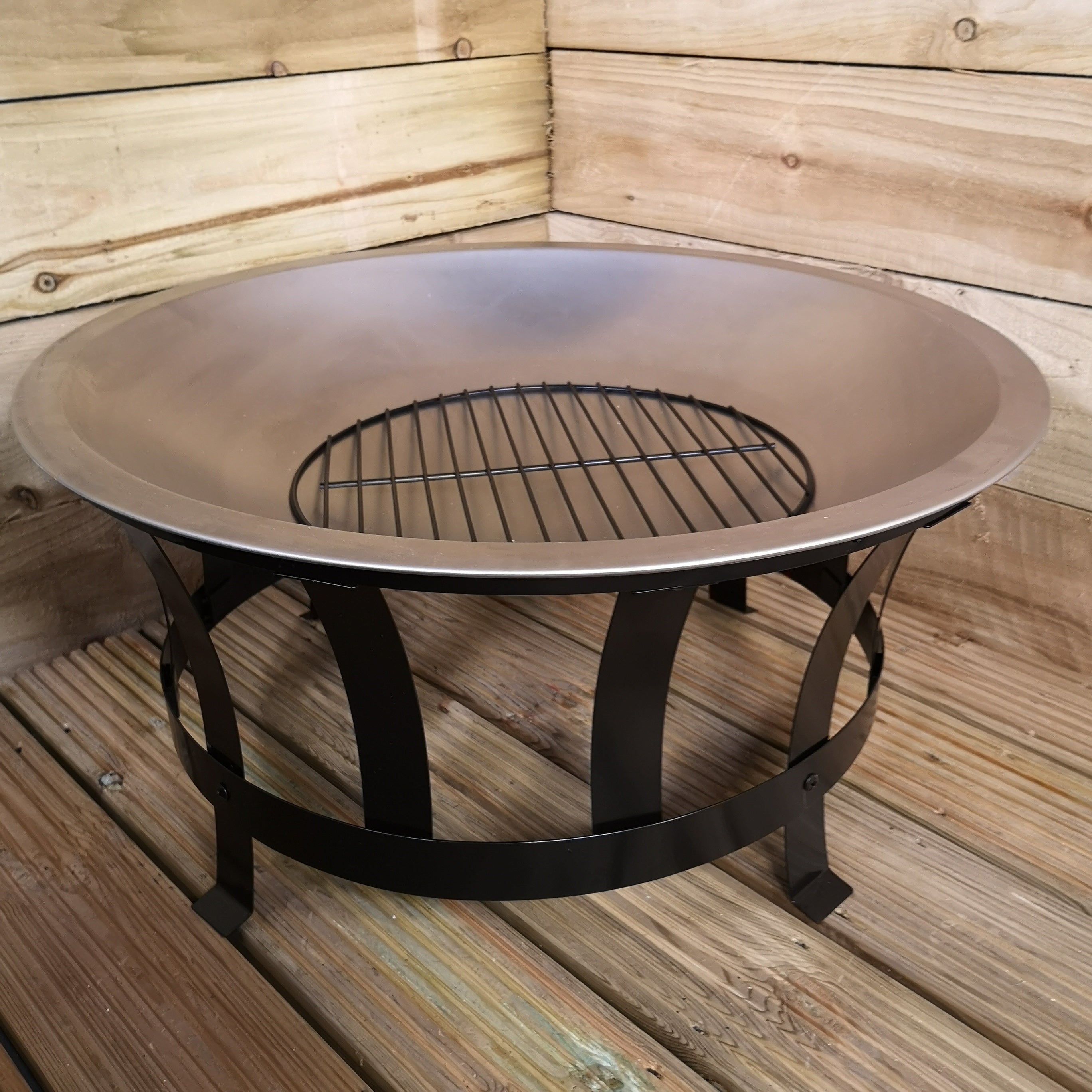 60cm Garden Fire Pit Bowl with Barbecue / BBQ Grill and Mesh Lid