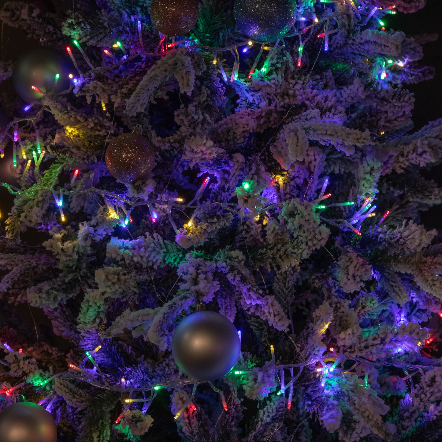 9.3m 720 LED Christmas Cluster String Lights with Timer in Multi-Coloured on Clear Cable