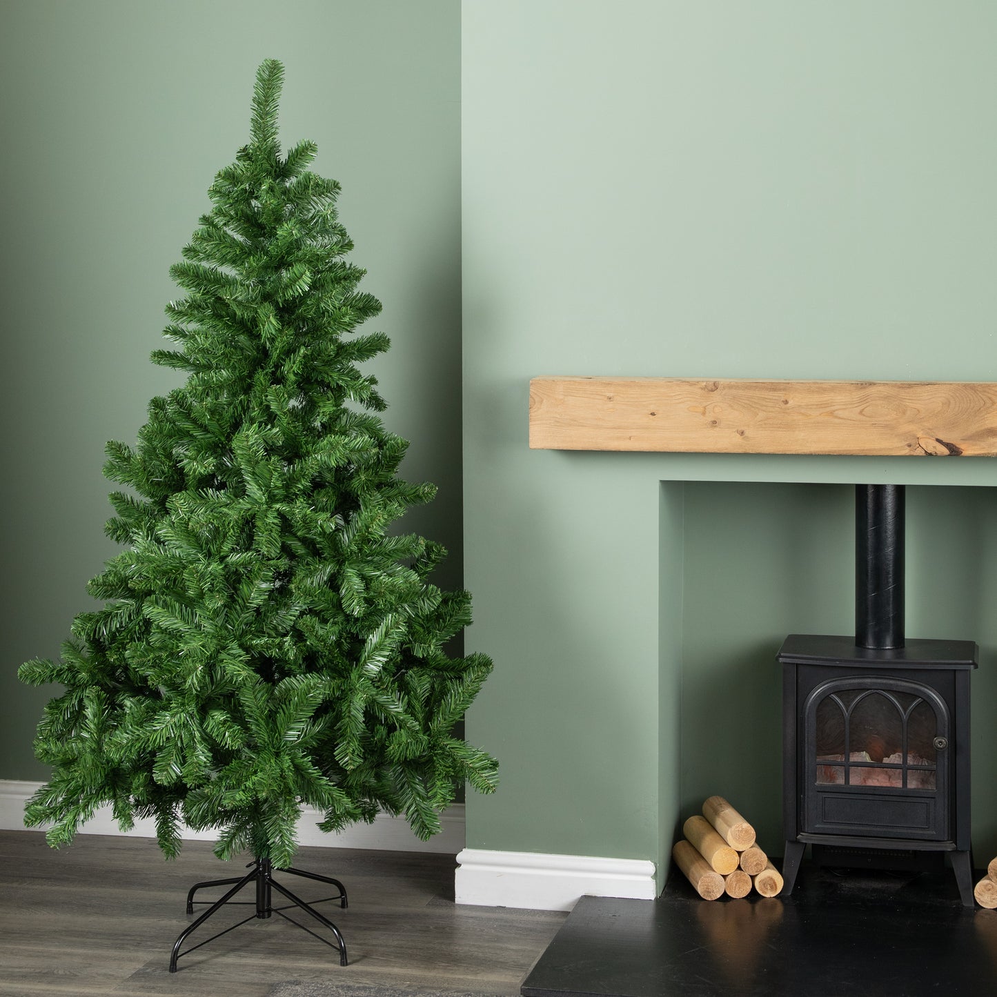 7ft (2.1m) Imperial Pine Christmas Tree With 770 Tips and Metal Stand