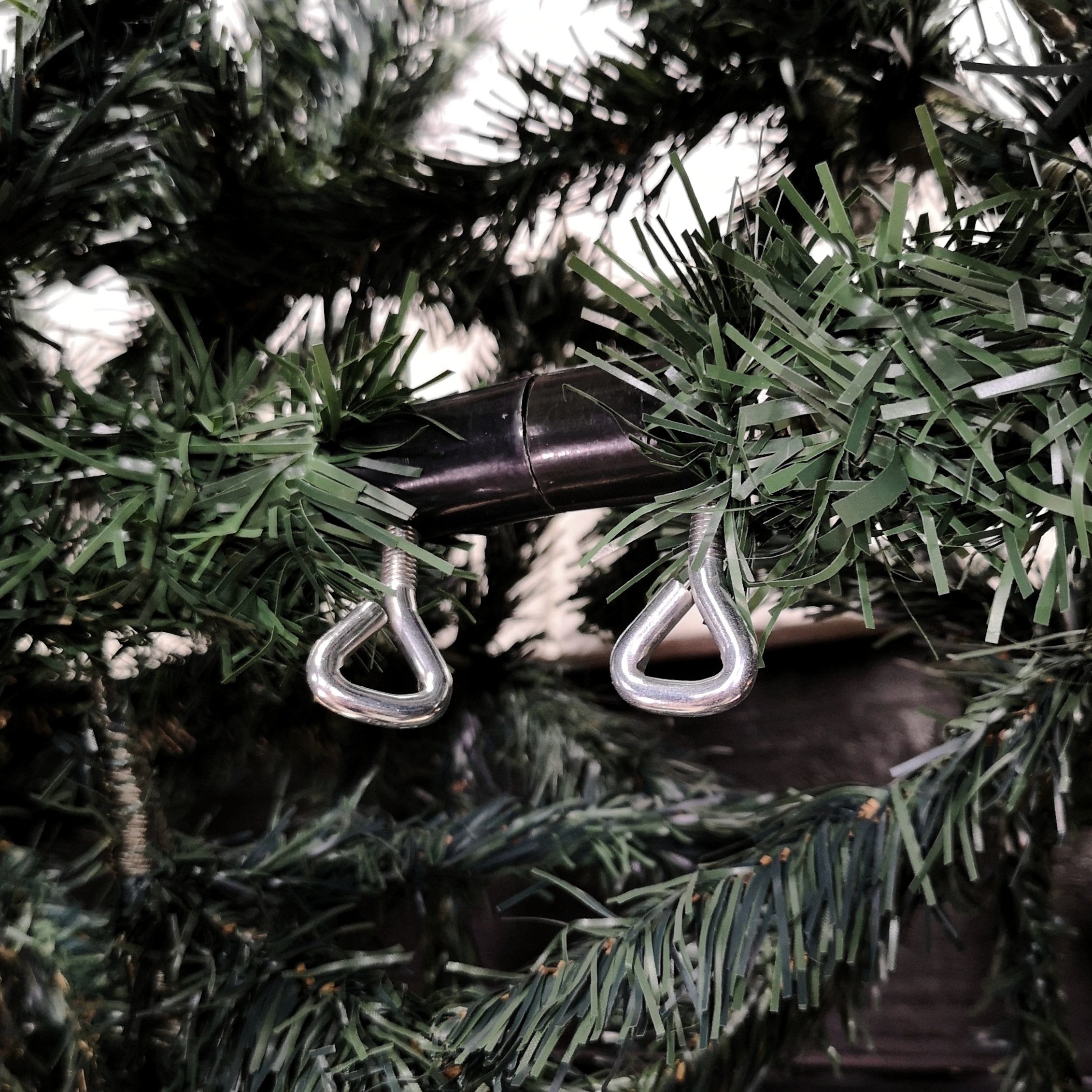 8ft (2.4m) Indoor Outdoor Artificial Christmas Tree Arch in Green