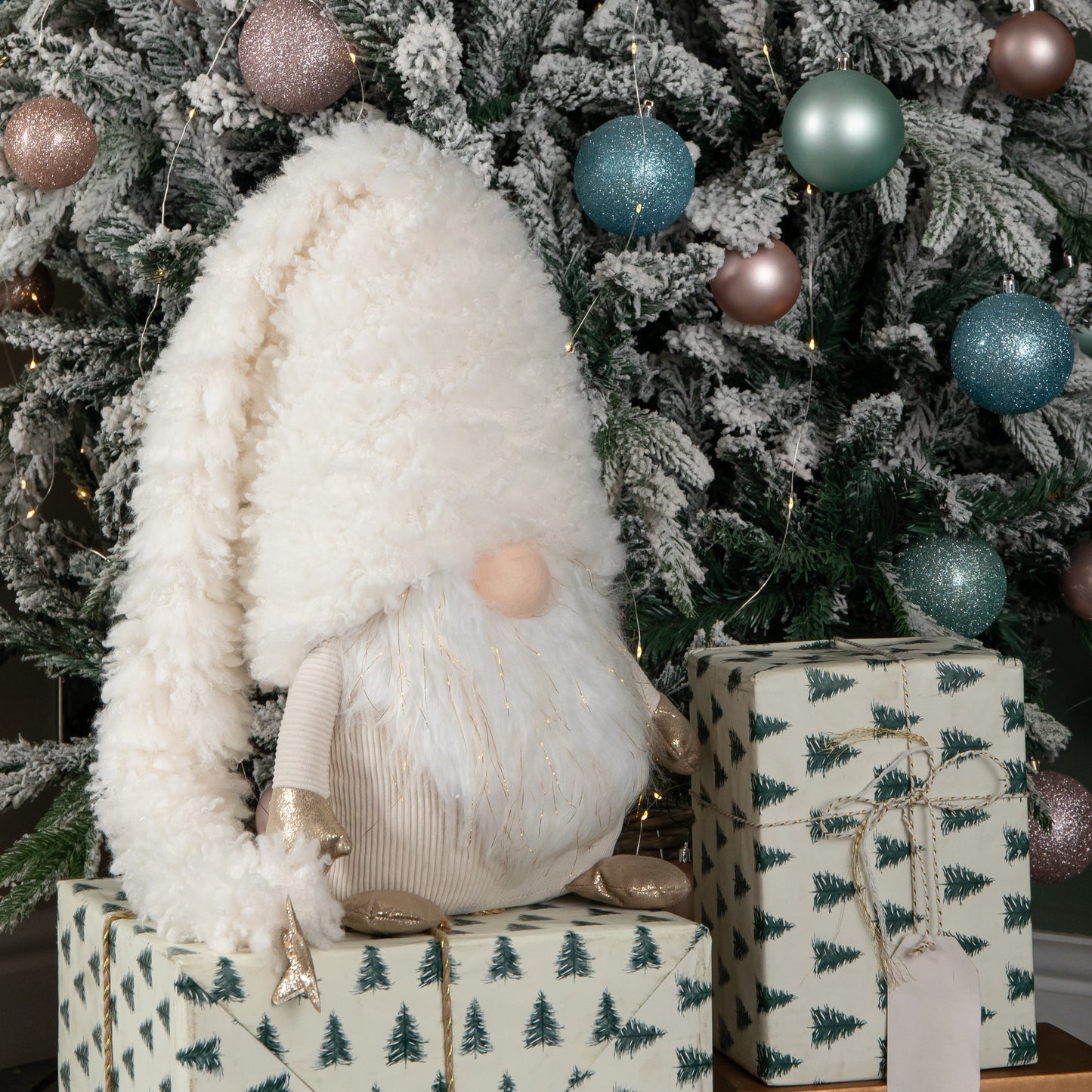 40cm Extra Large White Super Soft Christmas Snow Gonk Decoration