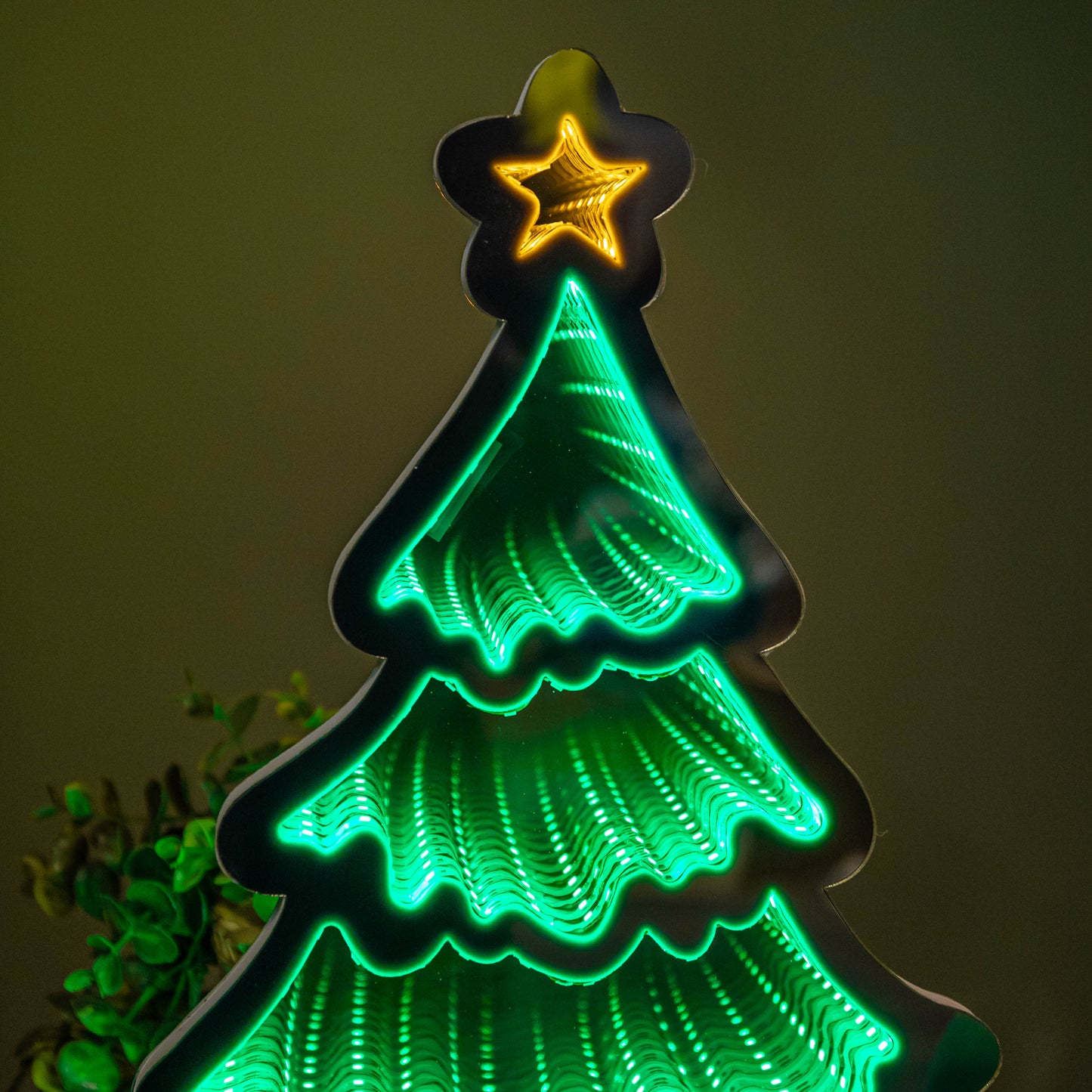 40cm Infinity Standing Christmas Tree with Metal Base and Green LEDs