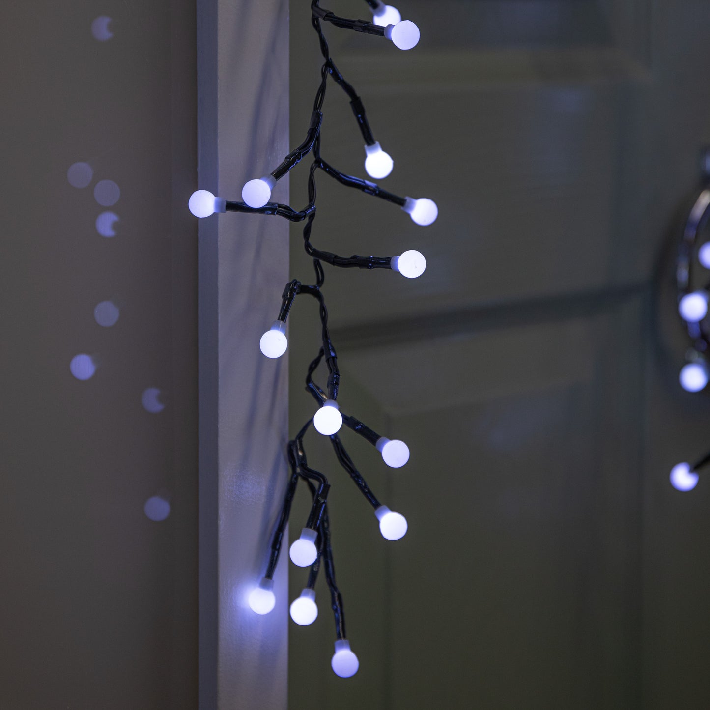 4.8m x 0.5m 425 LED Frosted Cluster Curtain Christmas Lights in White