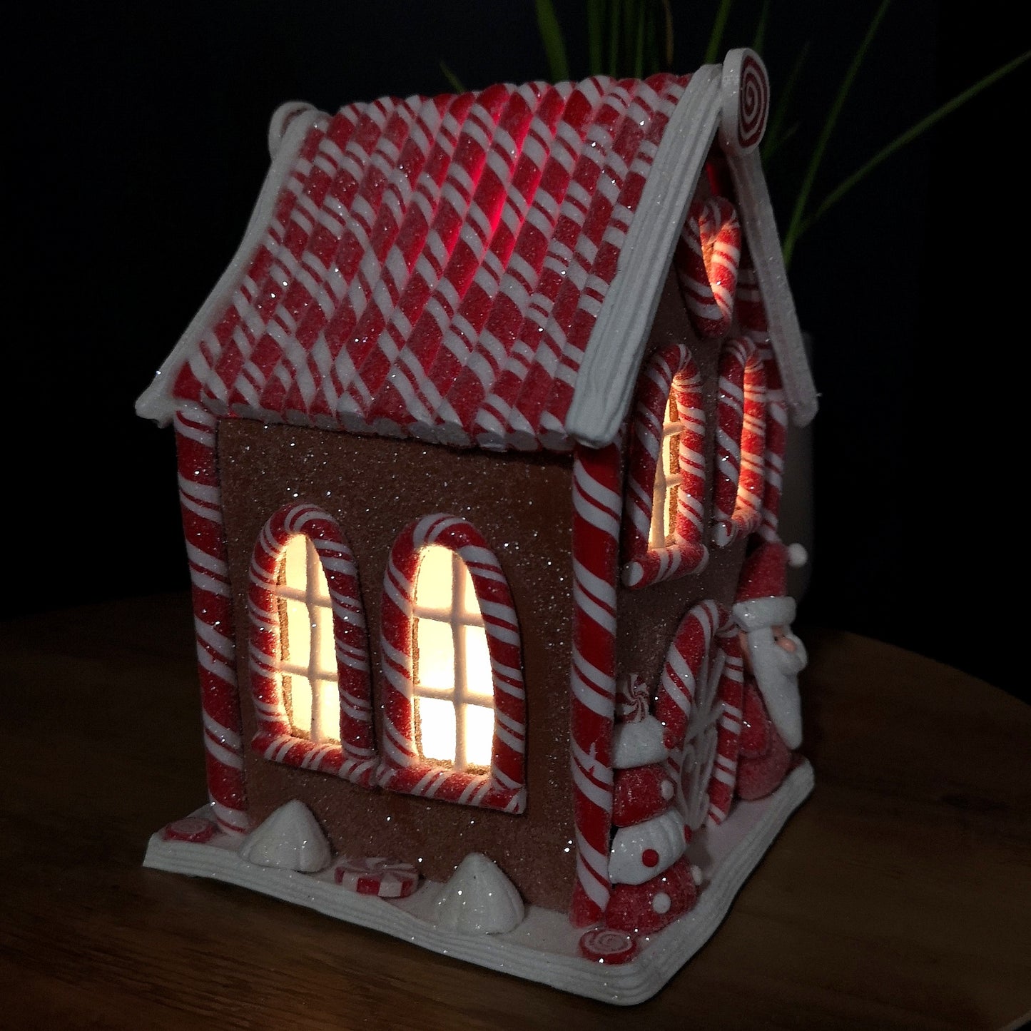 20cm Battery Operated LED Gingerbread Santa Candy Cabin Christmas Decoration