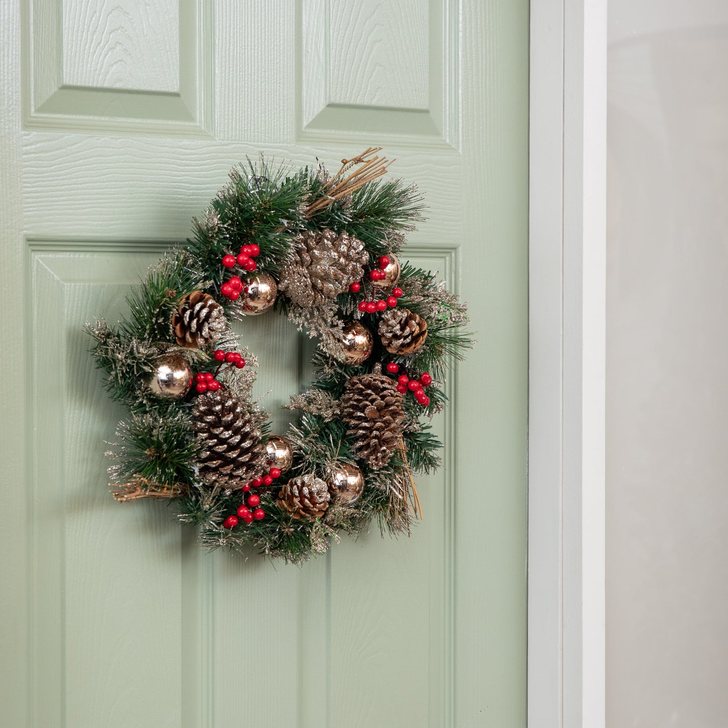 40cm Hanging Christmas Wreath with Gold Baubles, Berries & Pinecones