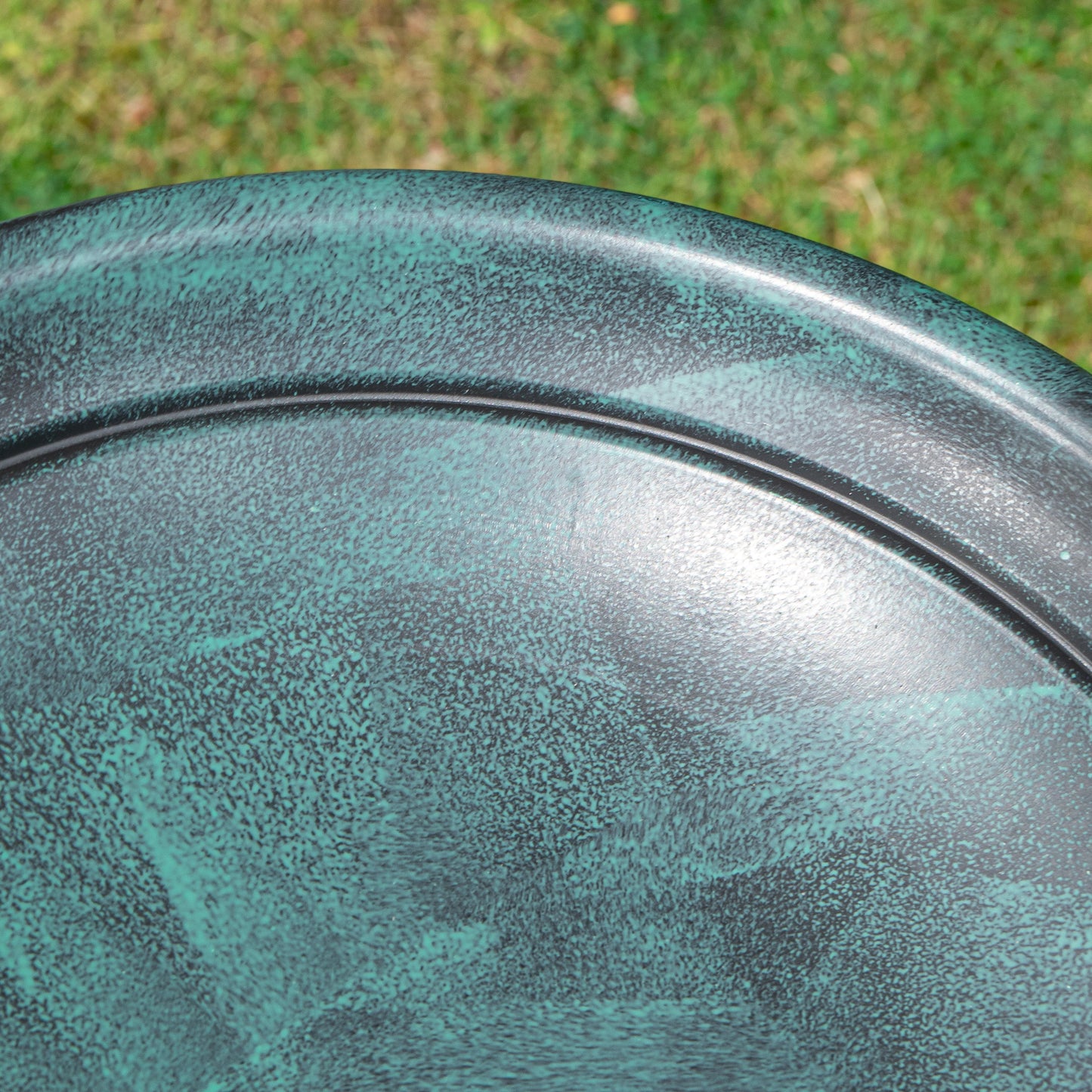 63cm Verdi Green Traditional Garden Patio Resin Bird Bath