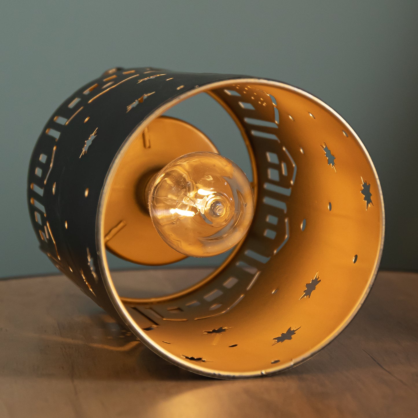 24cm Battery Operated Light up Christmas Night Sky Lantern with LEDs