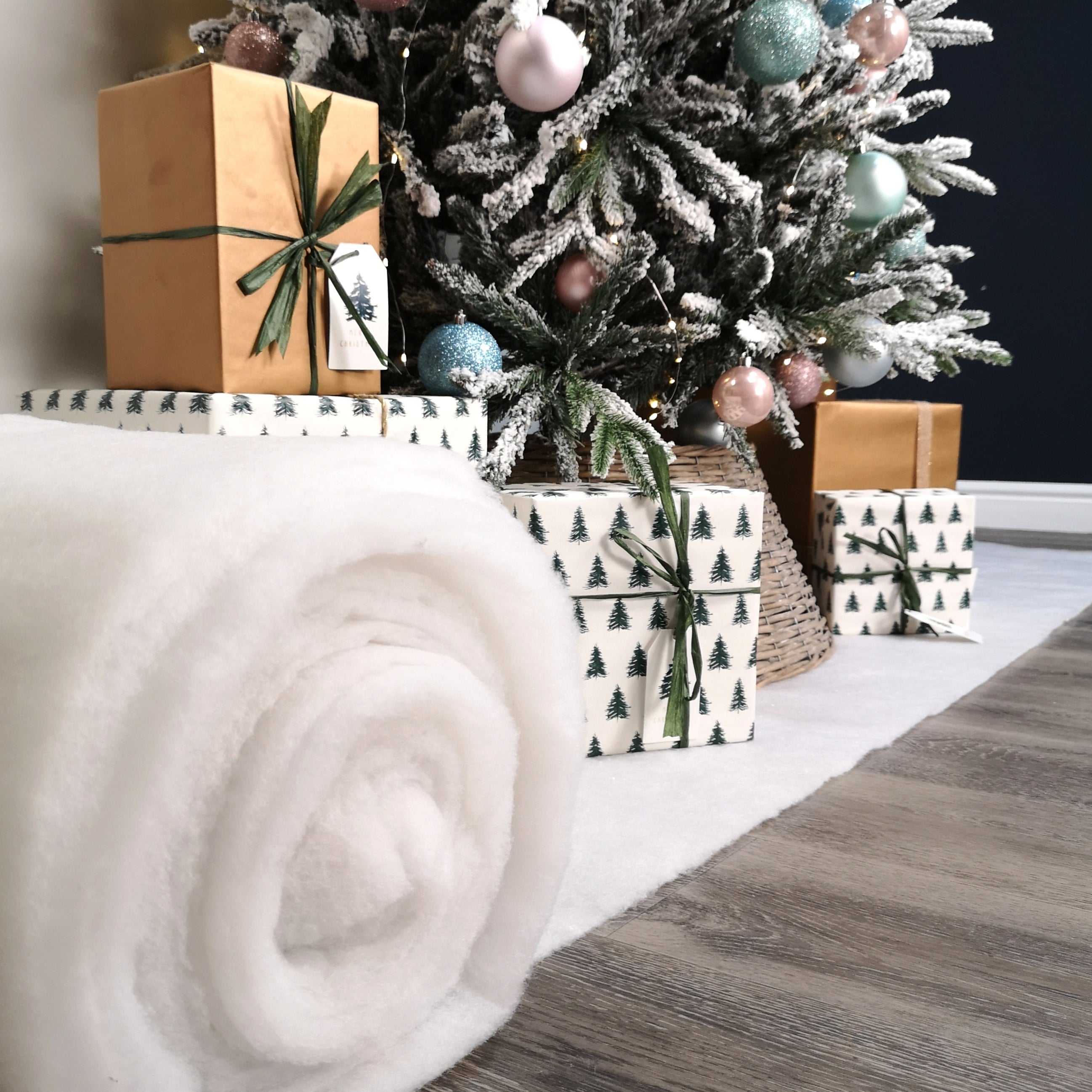 13.5m (44ft) x 90cm Soft White Artificial Fake Snow Blanket Christmas Decoration
