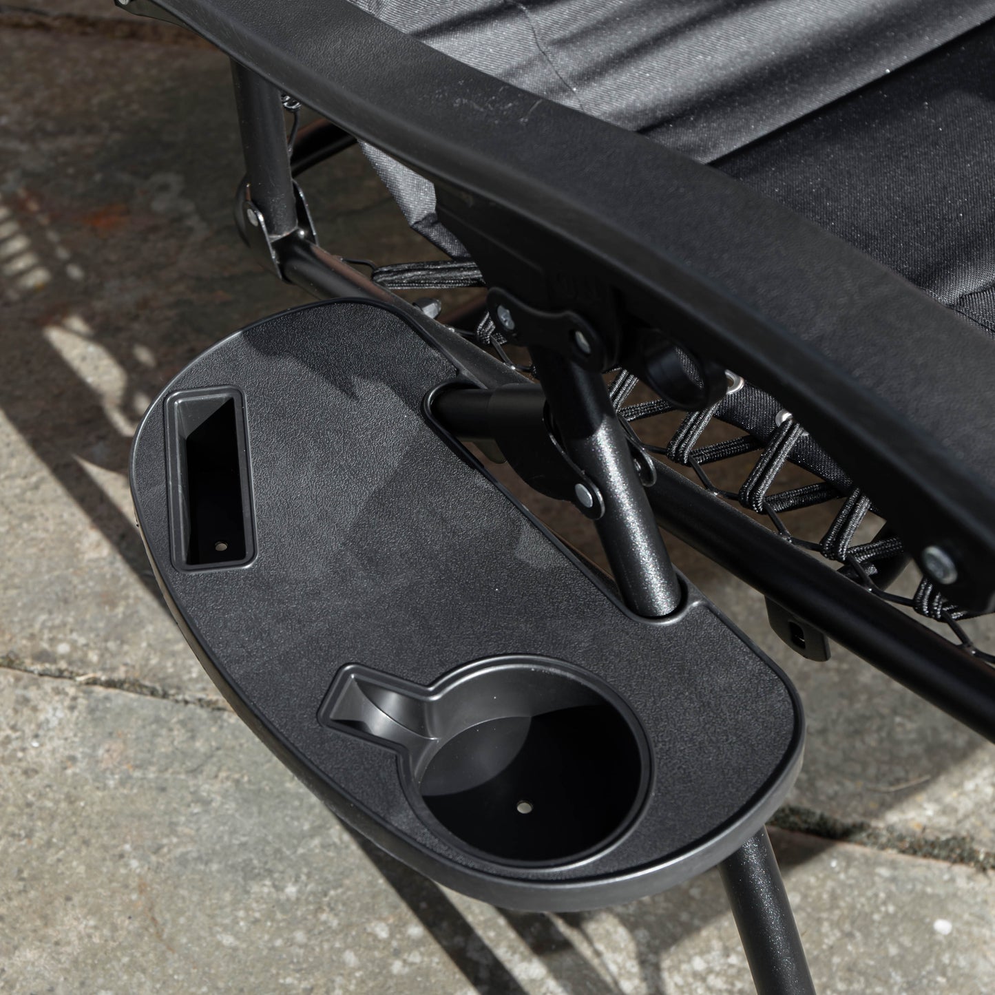 Luxury Padded Multi Position Zero Gravity Garden Relaxer Chair Lounger in All Black