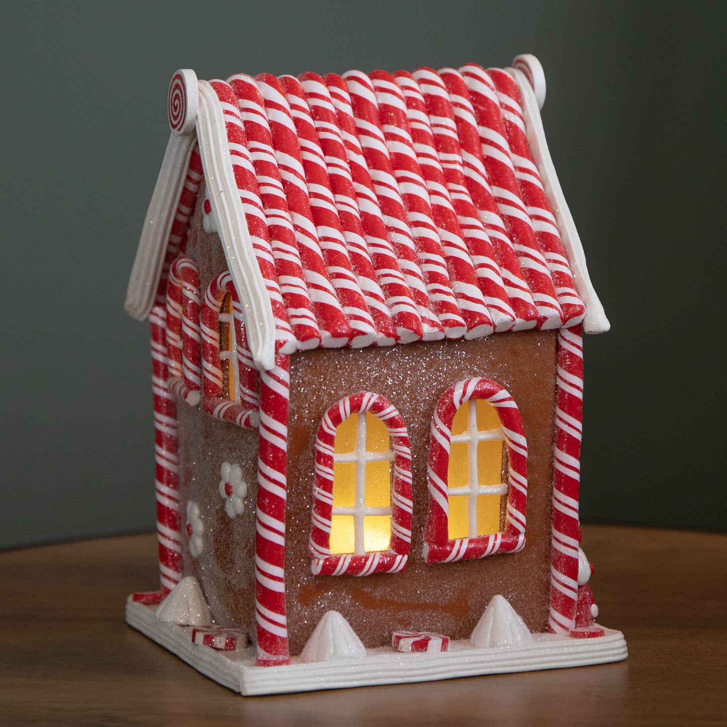 20cm Battery Operated LED Gingerbread Santa Candy Cabin Christmas Decoration