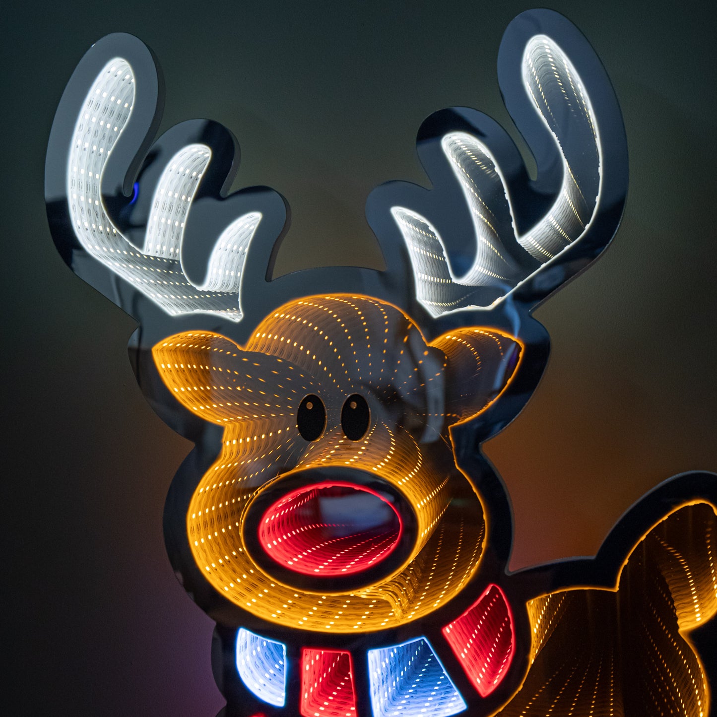60cm Light up Christmas Reindeer Infinity Decoration with LEDs