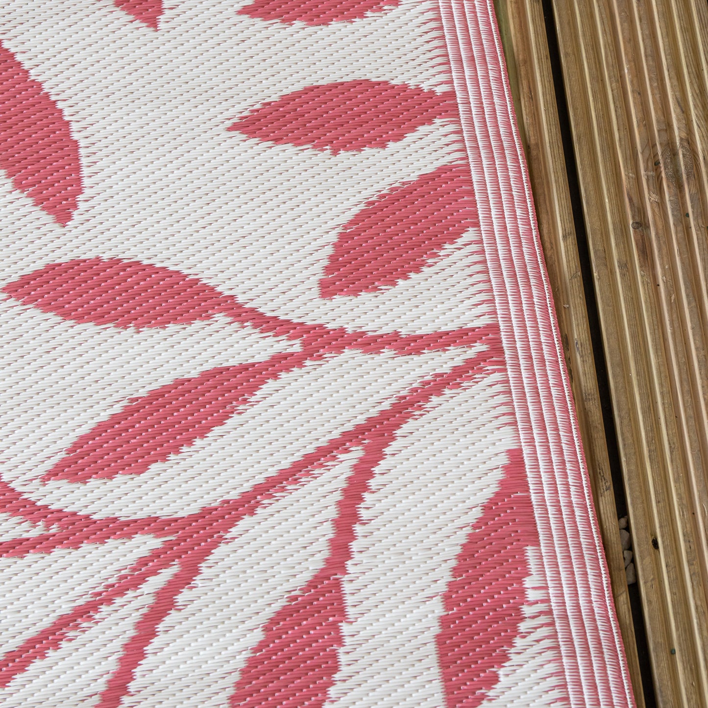 1.5m x 2.1m Red Ochre Leaves Large Outdoor Alfresco Patio Rug Mat