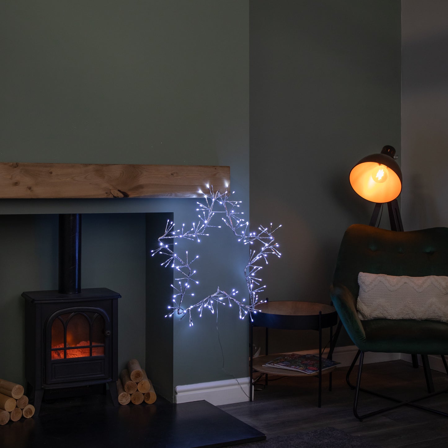 60cm Light up Silver Christmas Star Silhouette with Static & Flashing Ice White LEDs