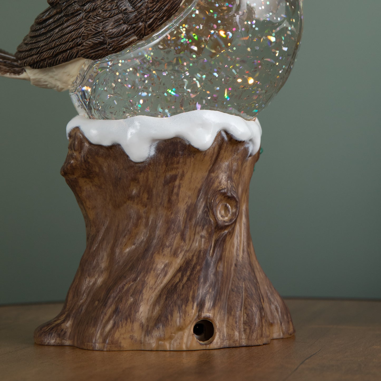 26cm Battery Operated Light up Christmas Robin Water Spinner with Warm White LEDs