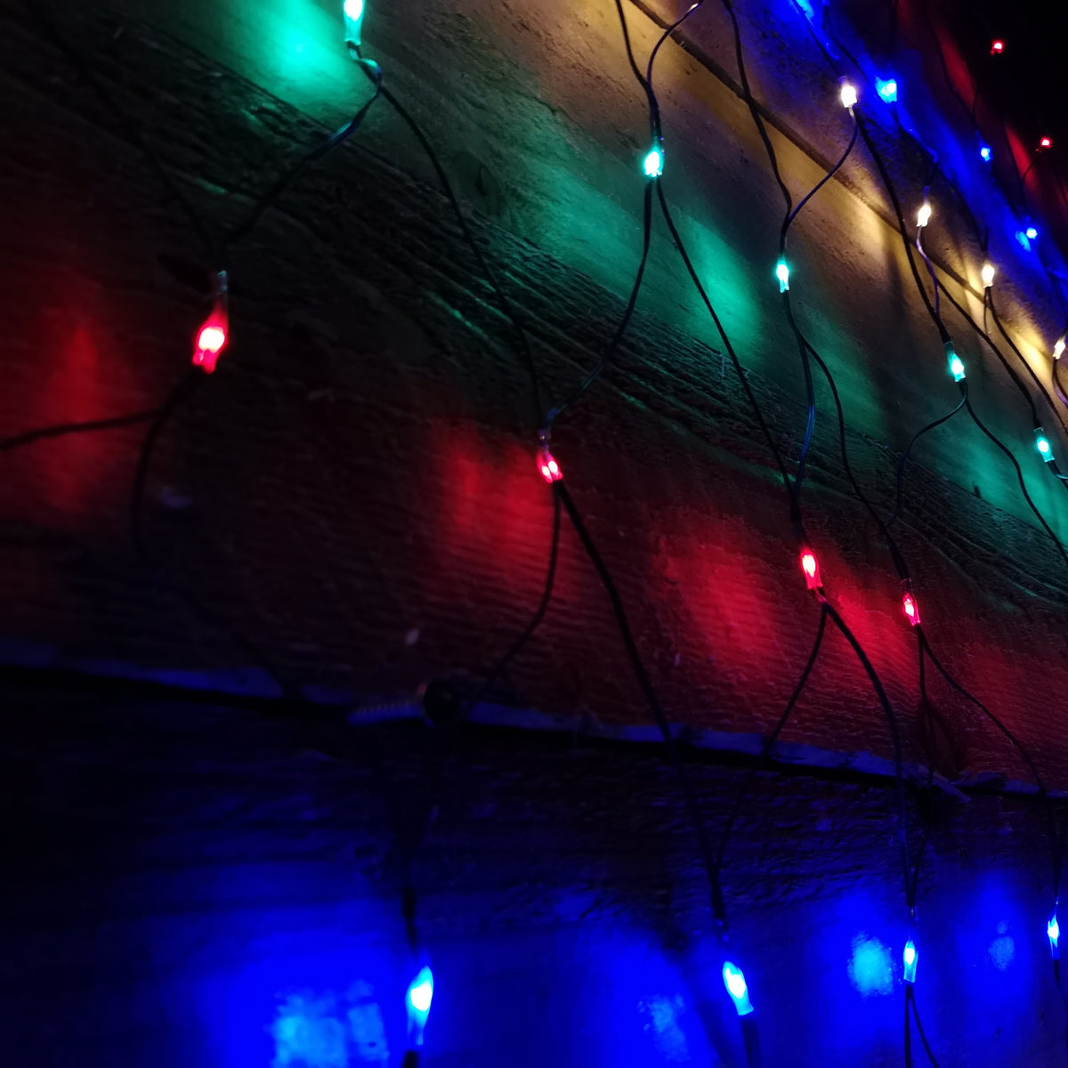 1.7m x 1.2m 180 LED Premier Indoor Outdoor Multifunction Christmas Net Light with Timer in Multicoloured