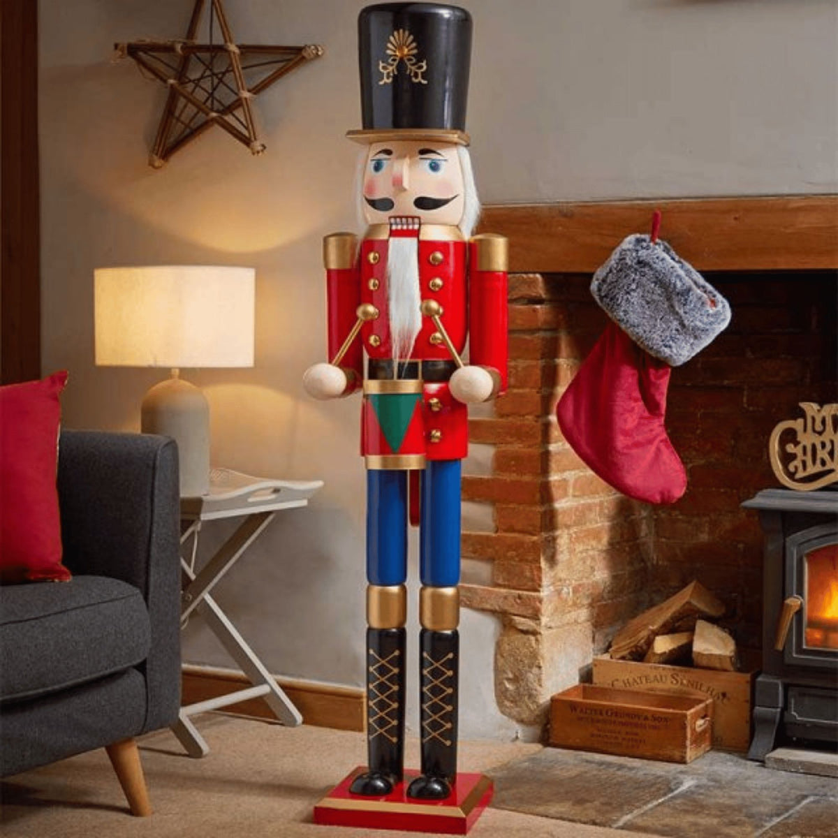 1.5m (5ft) Tall Wooden Hand Painted Christmas Nutcracker Decoration
