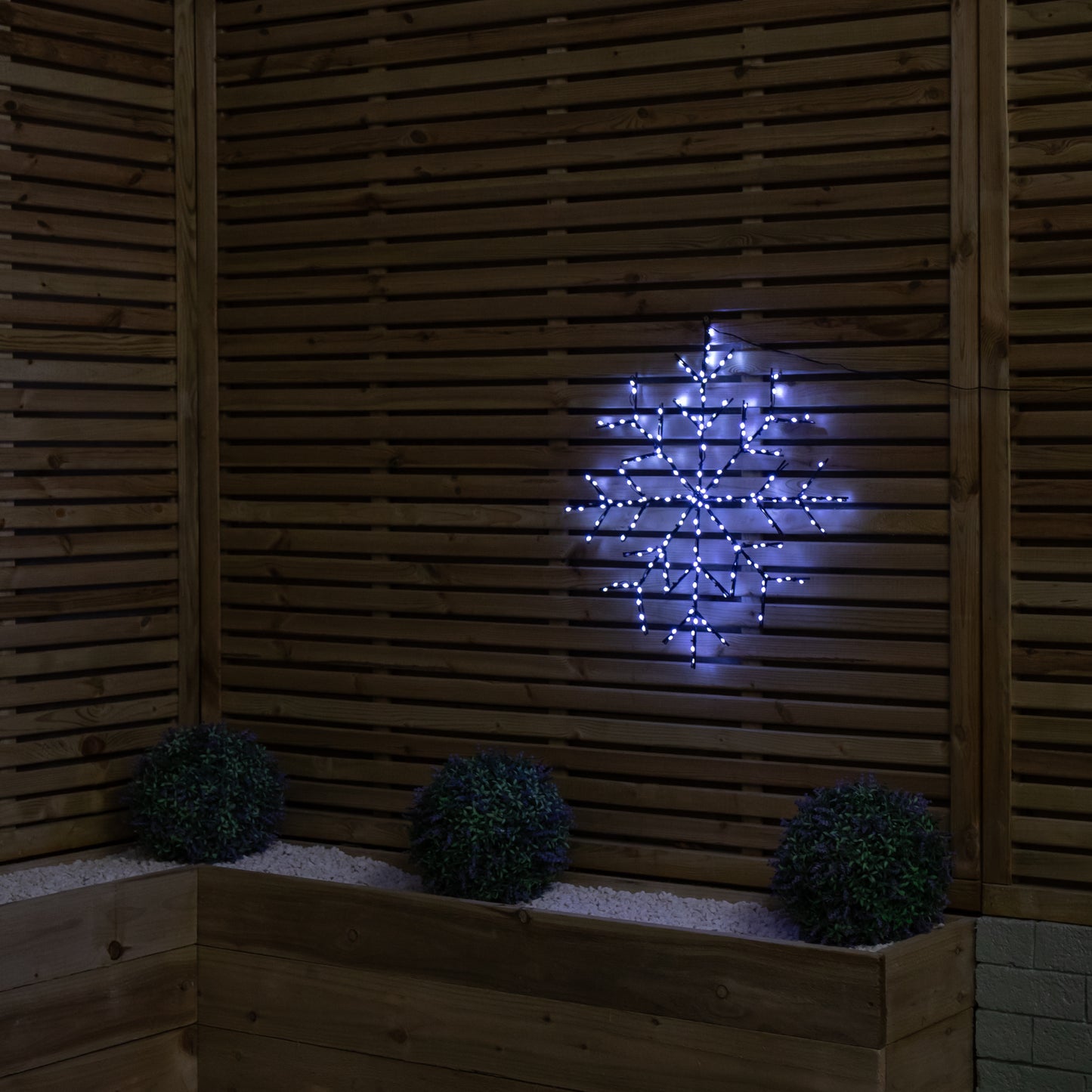 61cm Light up Twinkling Christmas Snowflake with 196 White LEDs