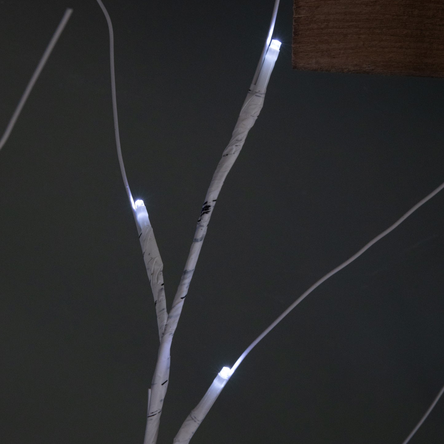 1.2m (4ft) Light up White Christmas Birch Tree with 48 Ice White LEDs