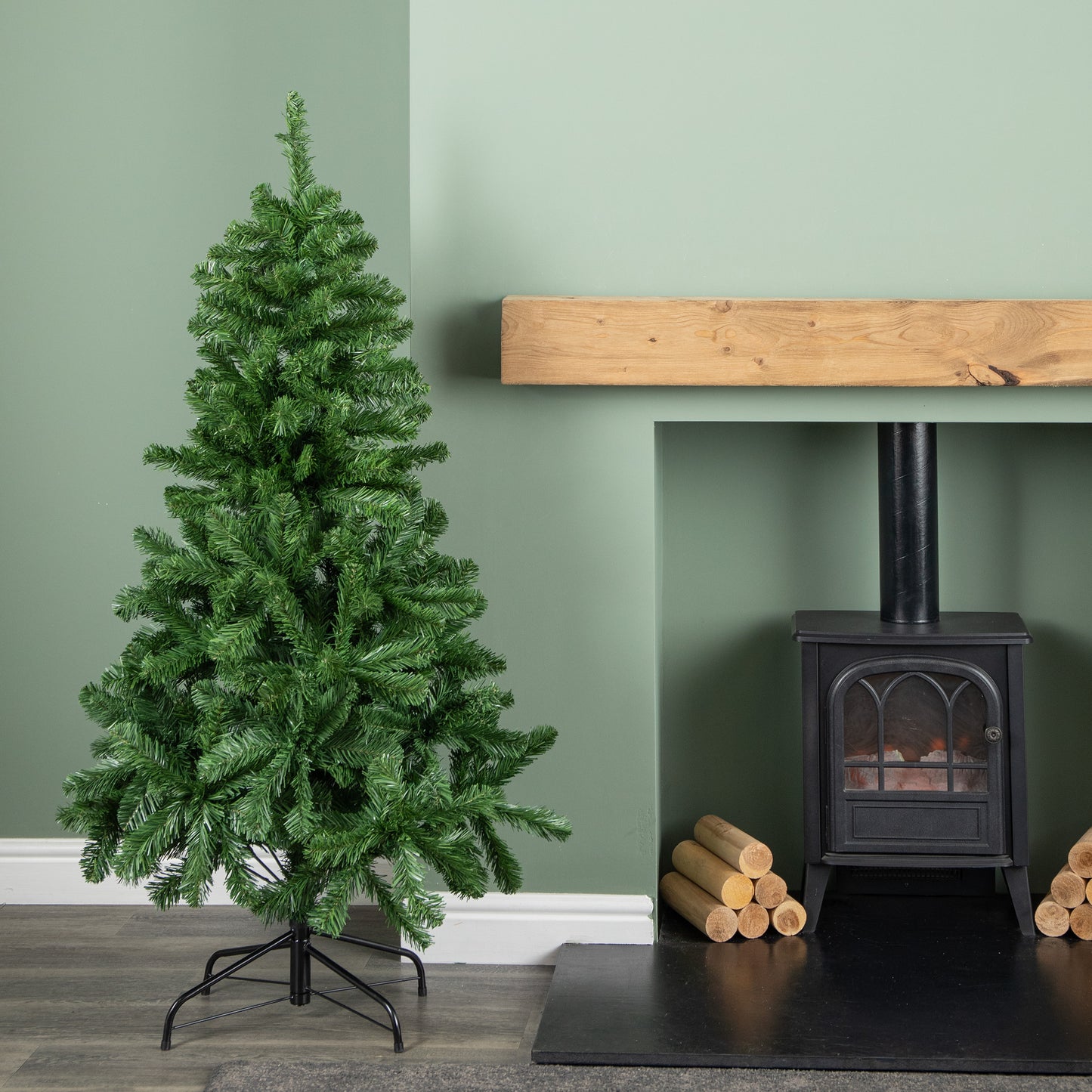 5ft (1.5m) Imperial Pine Christmas Tree With 340 Tips and Metal Stand