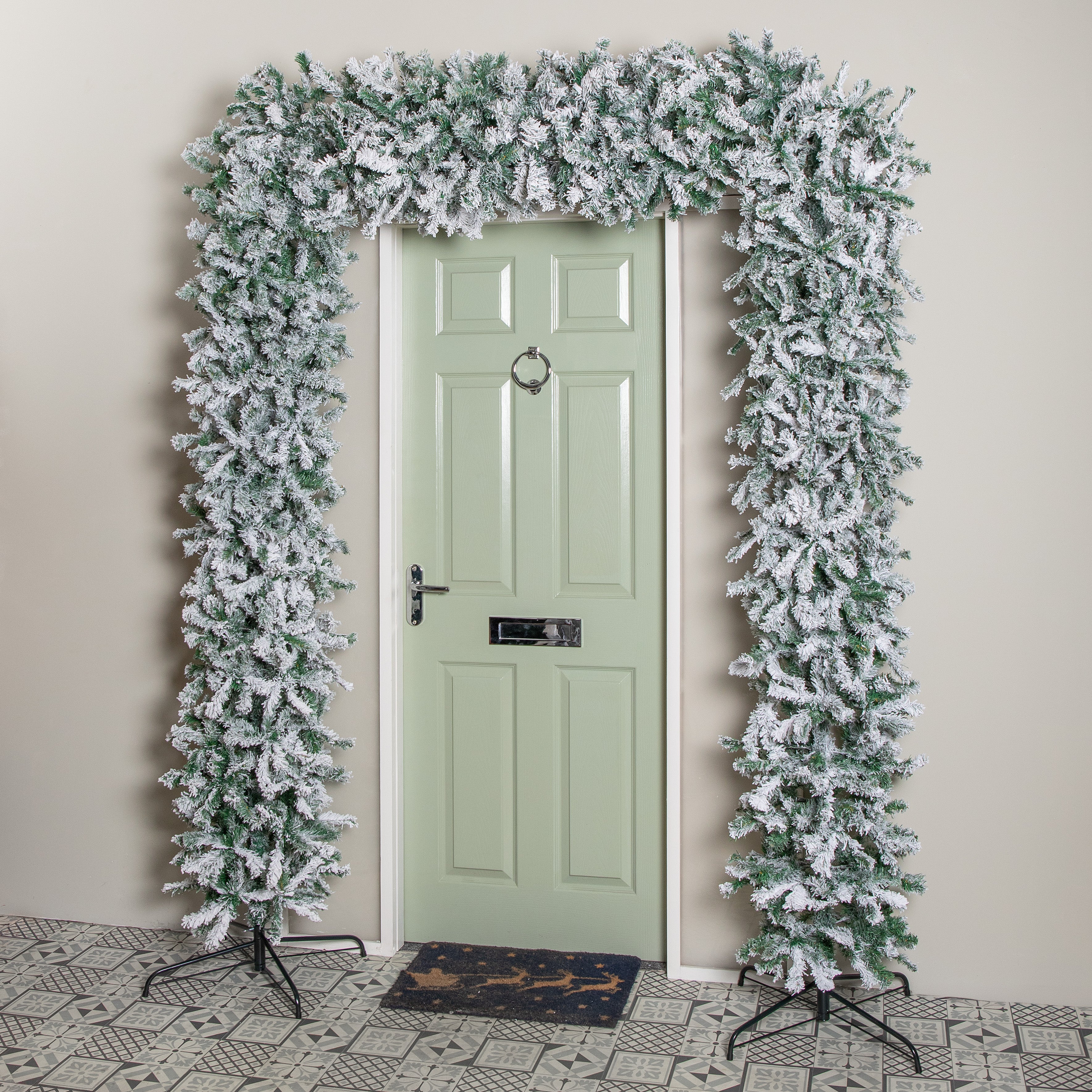8ft (2.30m) Samuel Alexander Single Door Snow Flocked Christmas Tree Flat Top Arch with 2000 Tips