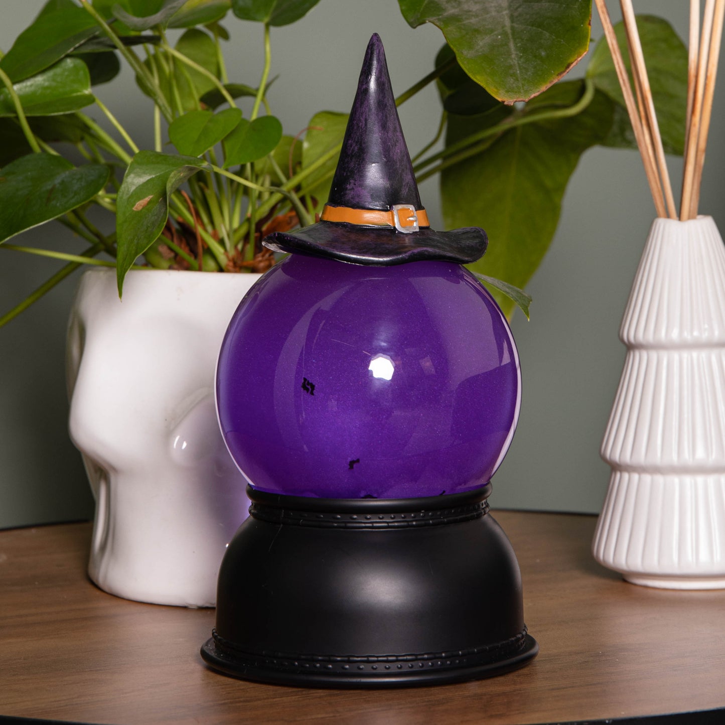 20cm Battery Operated Light up Purple Witch's Hat Water Globe Decoration