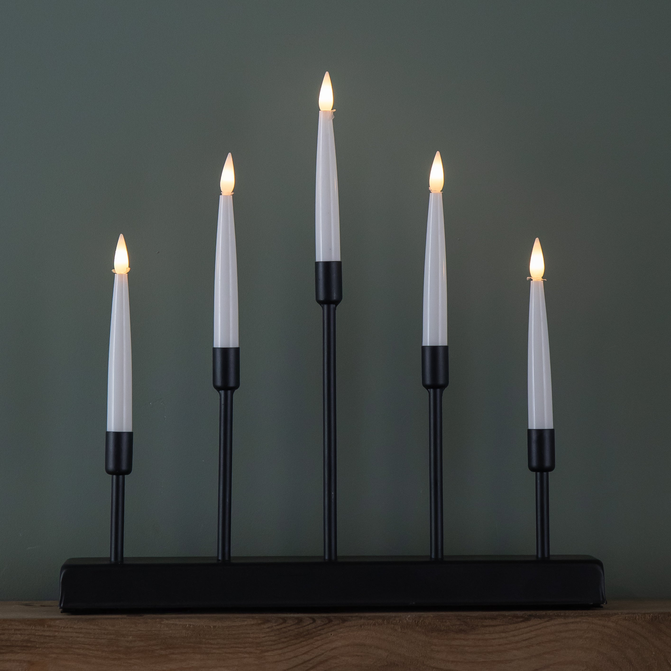 32cm Battery Operated Light up Black Metal Christmas Candlebridge with 5 Warm White LEDs