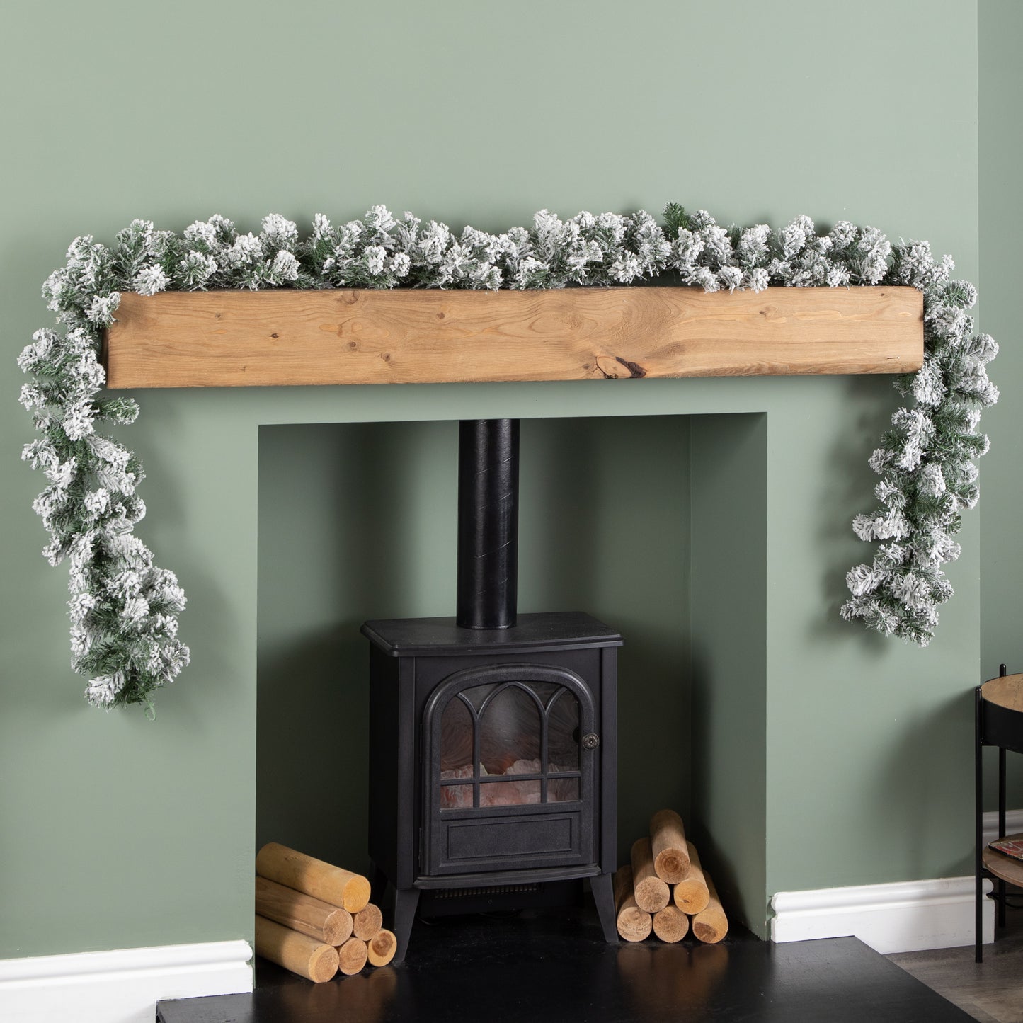 2.7m Green Snow Flocked Christmas Garland with 190 Tips