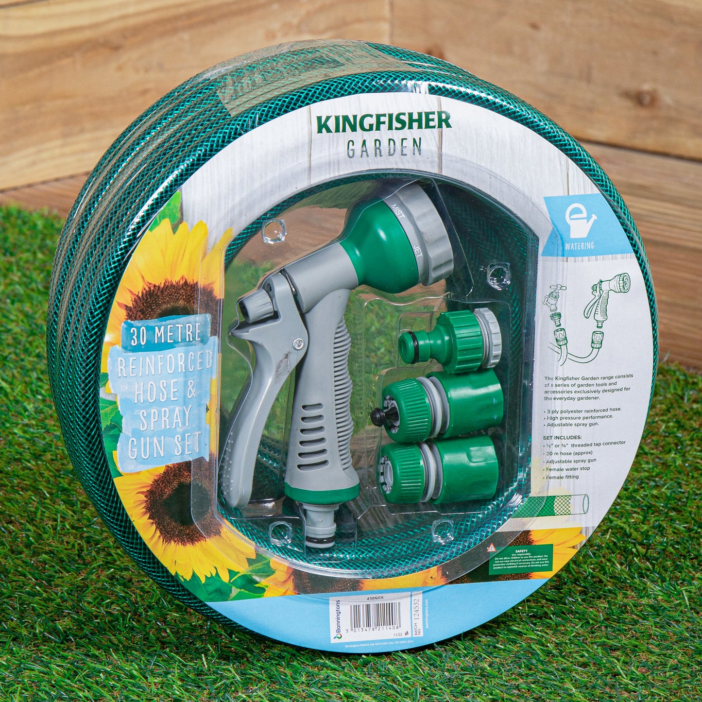 30m Reinforced Green Garden Hosepipe with Spray Gun Set