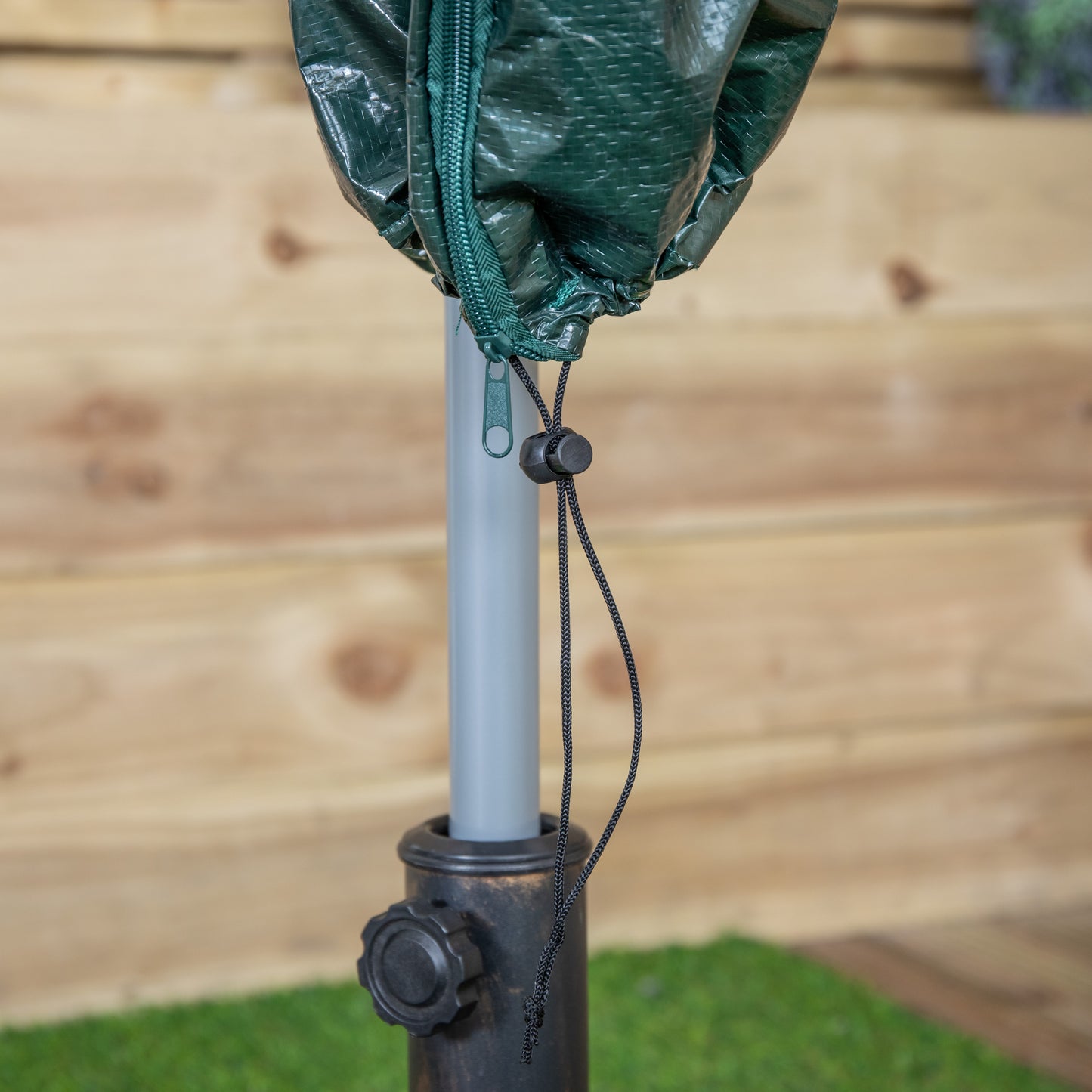 1.5m Waterproof Protective Garden Parasol Cover with Tie Down Cord & Zip