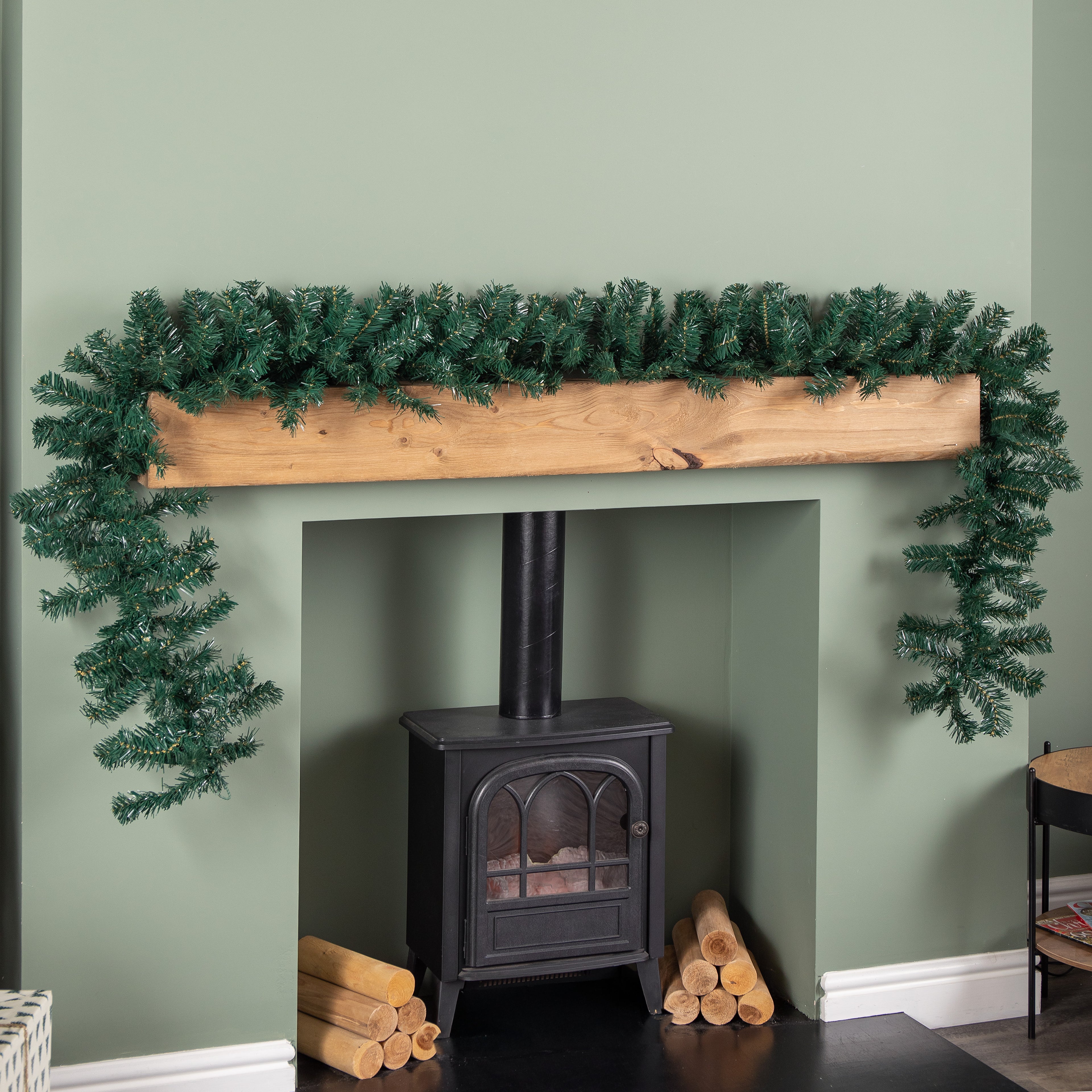 2.7m Plain Green Christmas Garland with 200 Tips