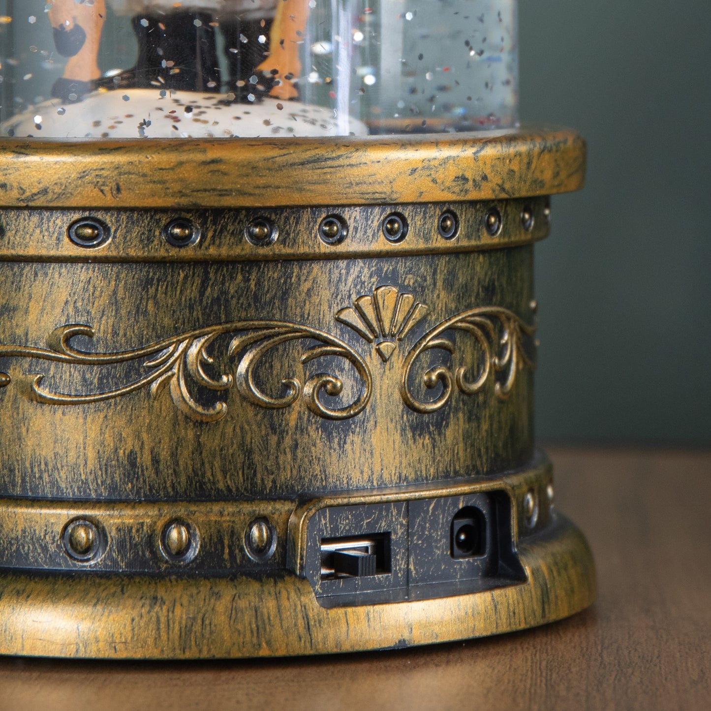 29cm Battery Operated Light up LED Christmas Cloche Water Spinner with Santa & Deer Scene