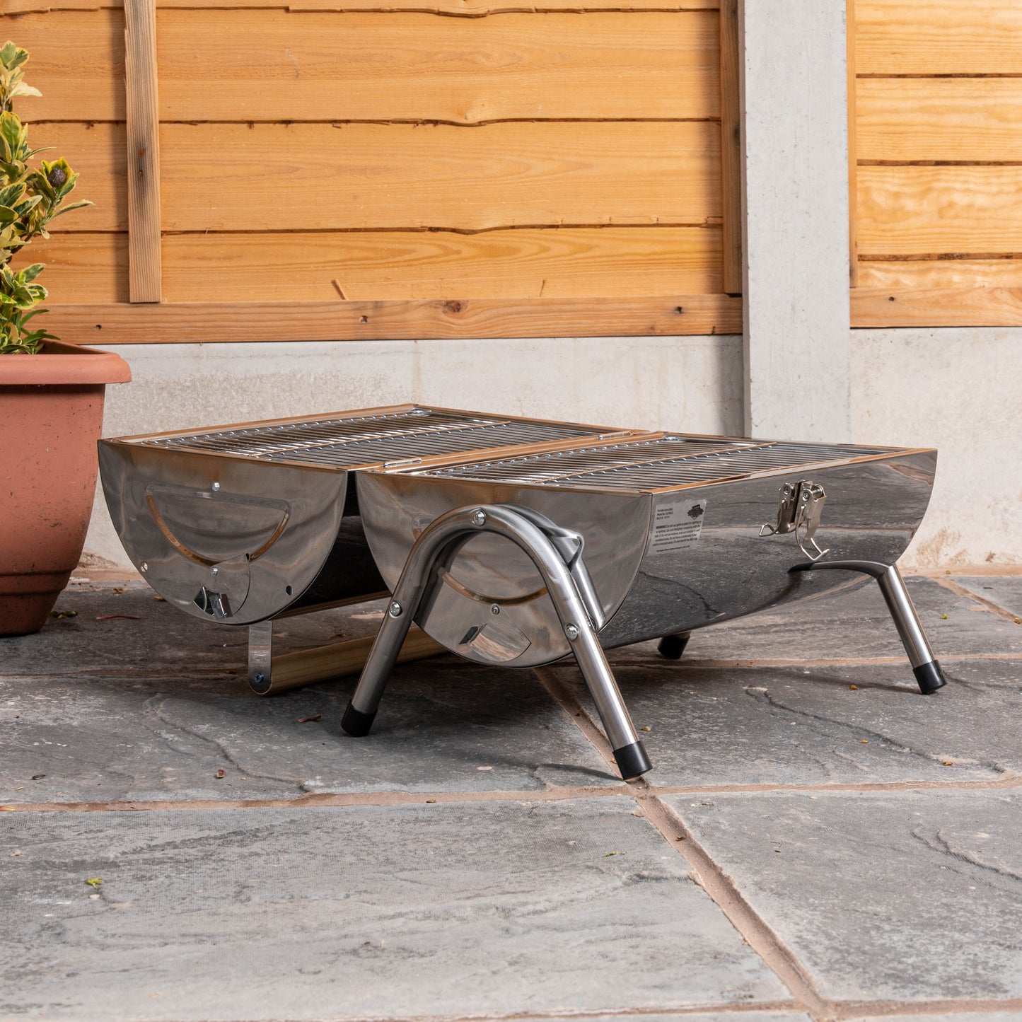 Portable Barrel Style Charcoal Camping Barbecue / BBQ