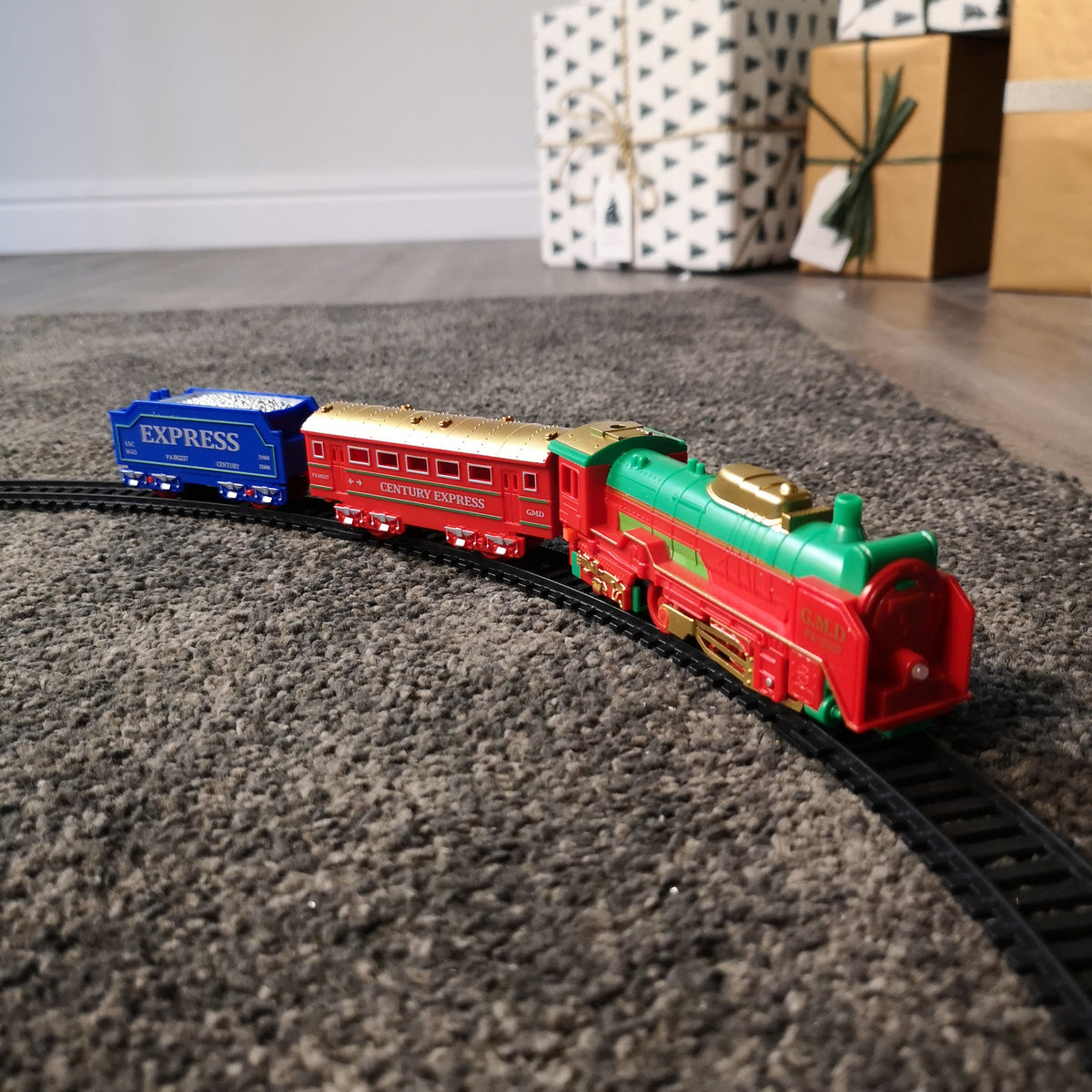 86cm Battery Operated Toy Train Track Set with Light Christmas Toy Decorations